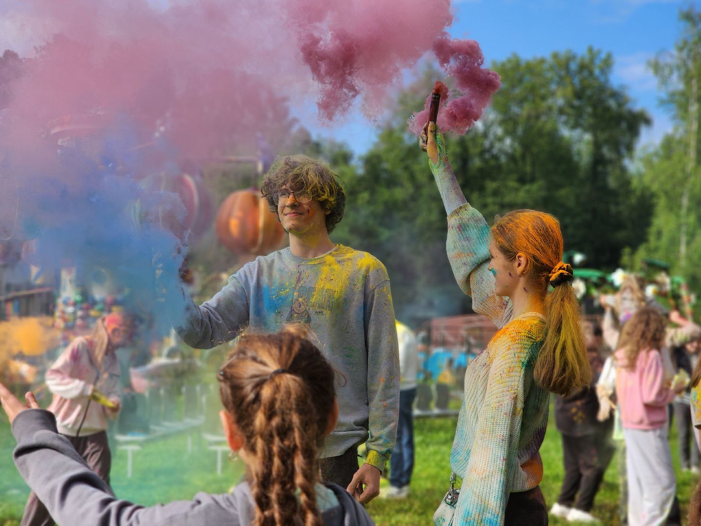 усадьба гребнево, фестиваль красок, праздник,