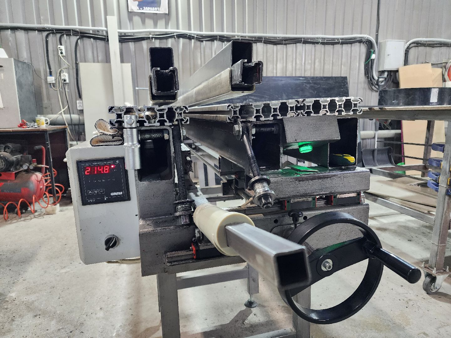 чехов, деревня сергеево, производственно-складской комплекс, завод полимеризделия, изделия из пропилена, пластиковые емкости, ванны, оборудование собственного производства, станки, гибочные машины, сварочные аппараты,стыковые станки, импортозамещение, российское сырье, отечественное оборудование,