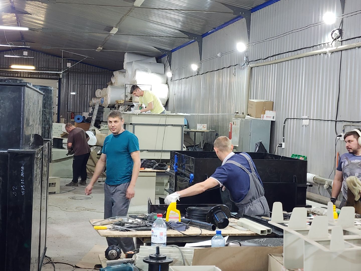 чехов, деревня сергеево, производственно-складской комплекс, завод полимеризделия, изделия из пропилена, пластиковые емкости, ванны, оборудование собственного производства, станки, гибочные машины, сварочные аппараты,стыковые станки, импортозамещение, российское сырье, отечественное оборудование,