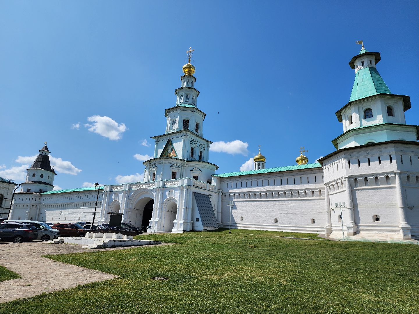 Истра, Искусство, Художники,новоиерусалимский монастырь,