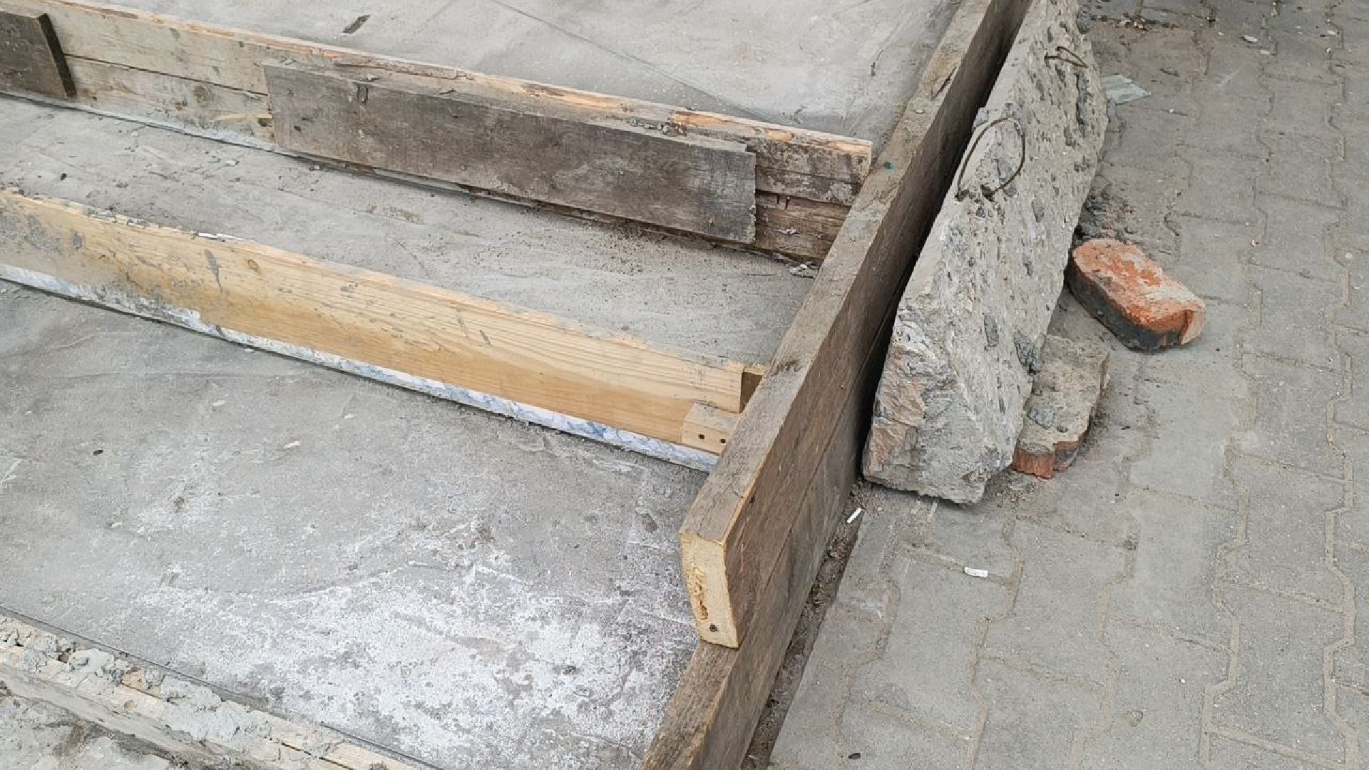 ремонт входной группы, Лобня, художественная галерея,монолитные работы,