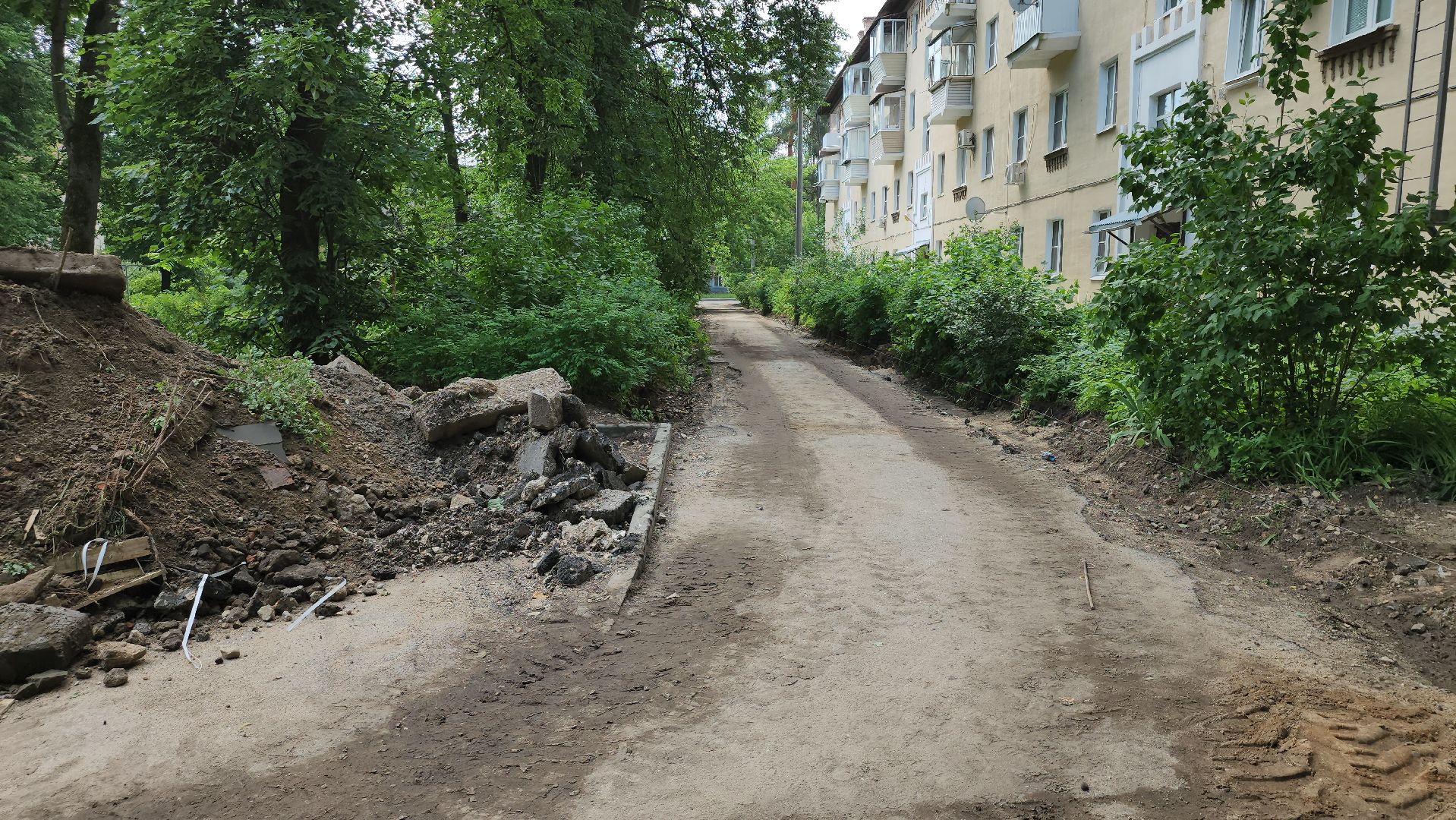 Благоустройство двора, Щелково, Монино, Замена бордюров,