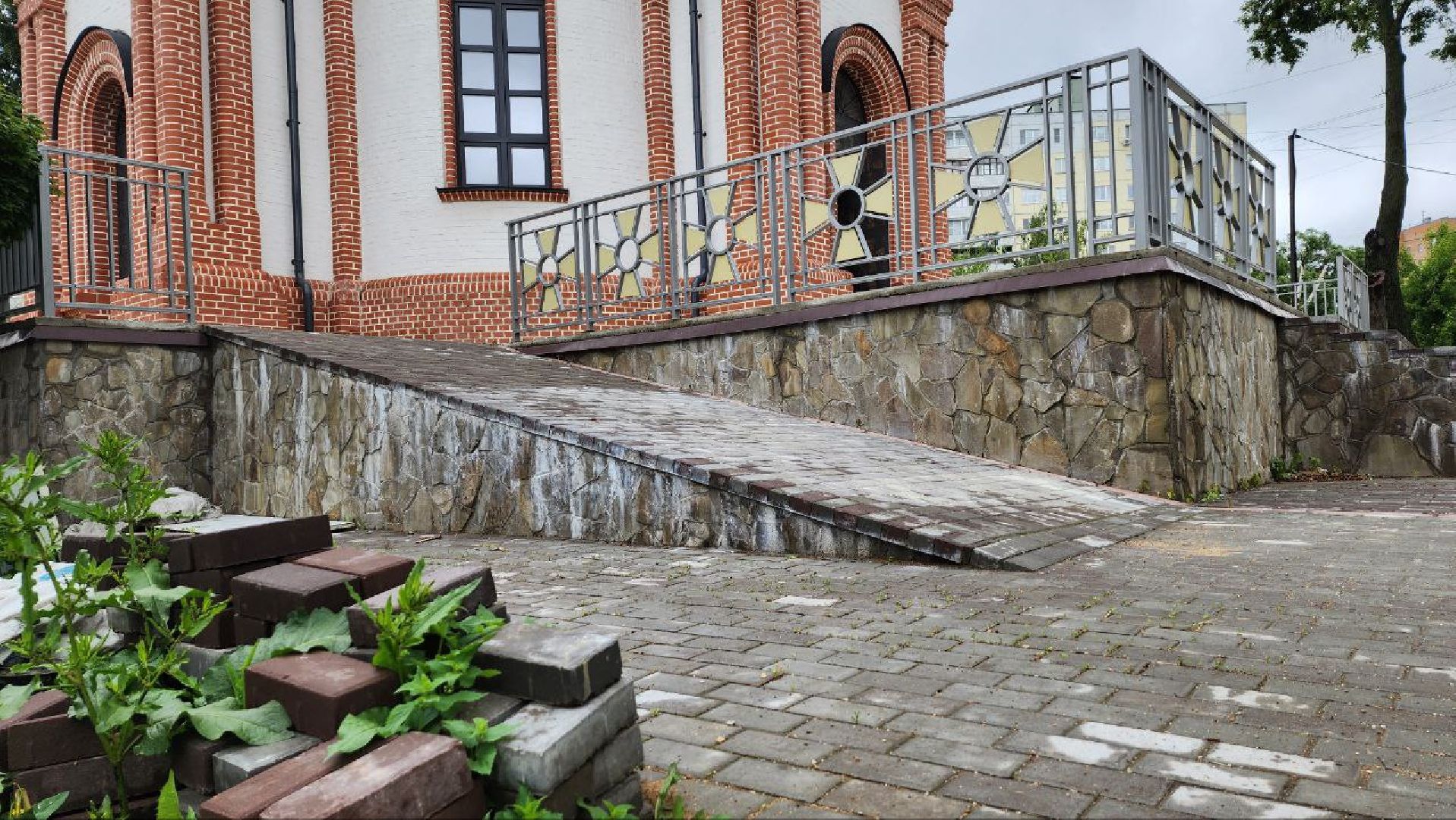 Дмитров, Храм Георгия Победоносца, Артель Валерия Гришанова, Дмитровское благочиние,