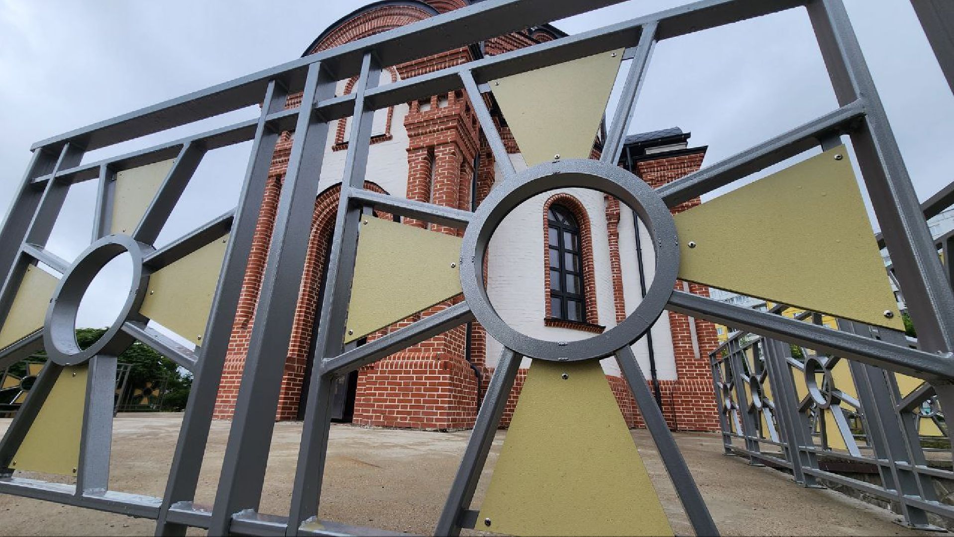 Дмитров, Храм Георгия Победоносца, Артель Валерия Гришанова, Дмитровское благочиние,