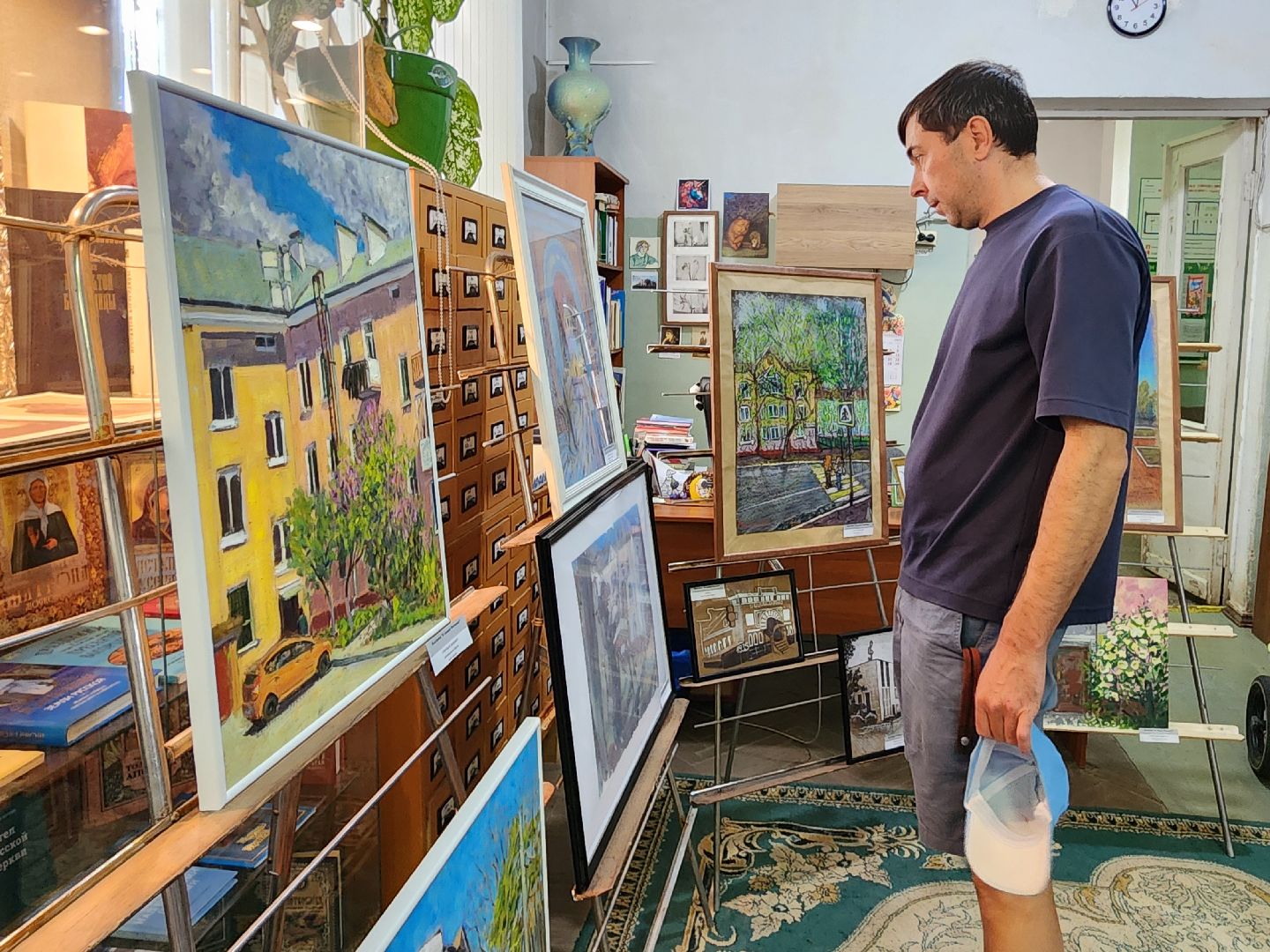 фрязино, художественная выставка, библиотека, пленэры,