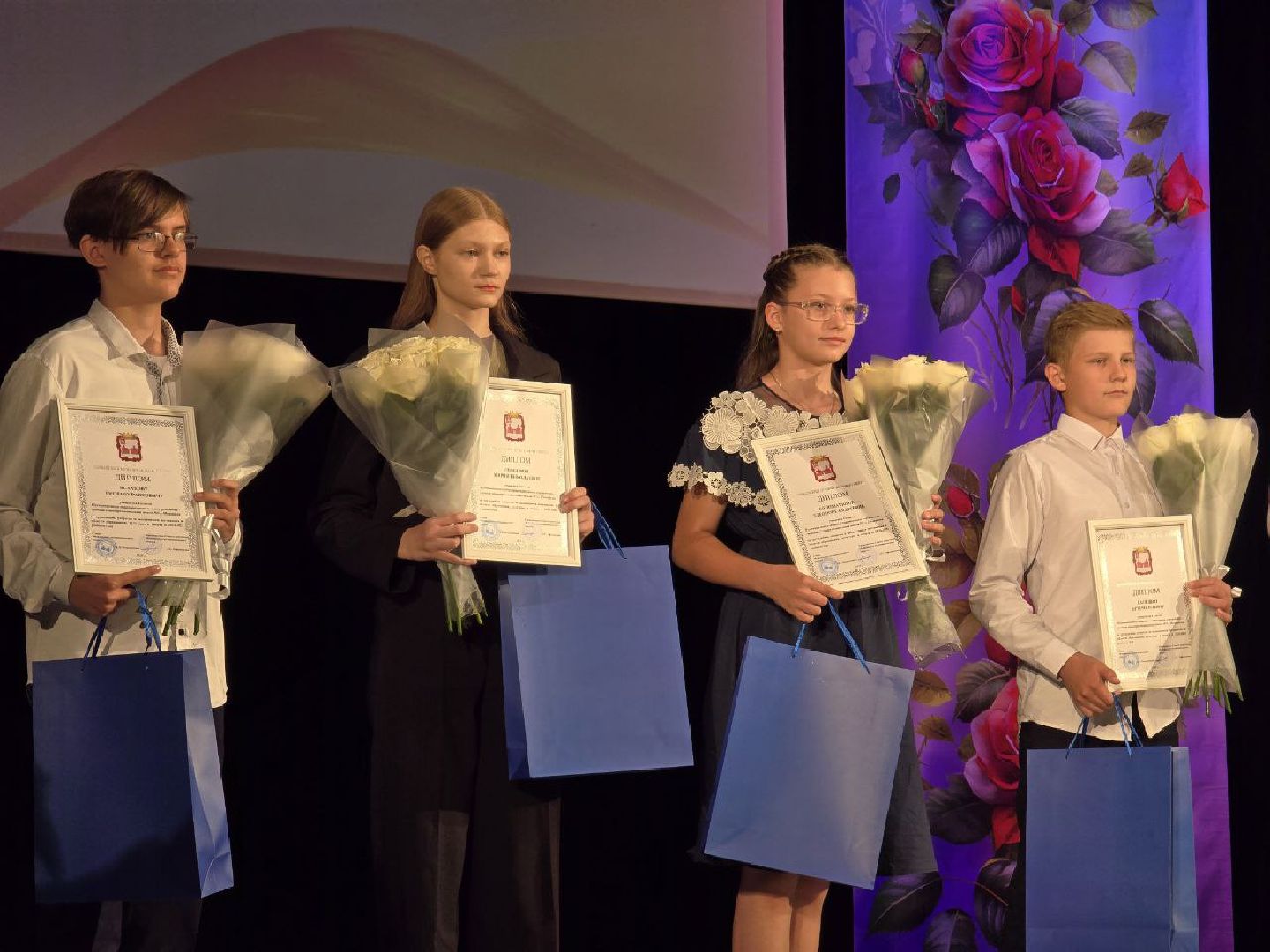 можайск, можайский муниципальный округ, подмосковье, одаренные дети, церемония награждения, ника нагулина,