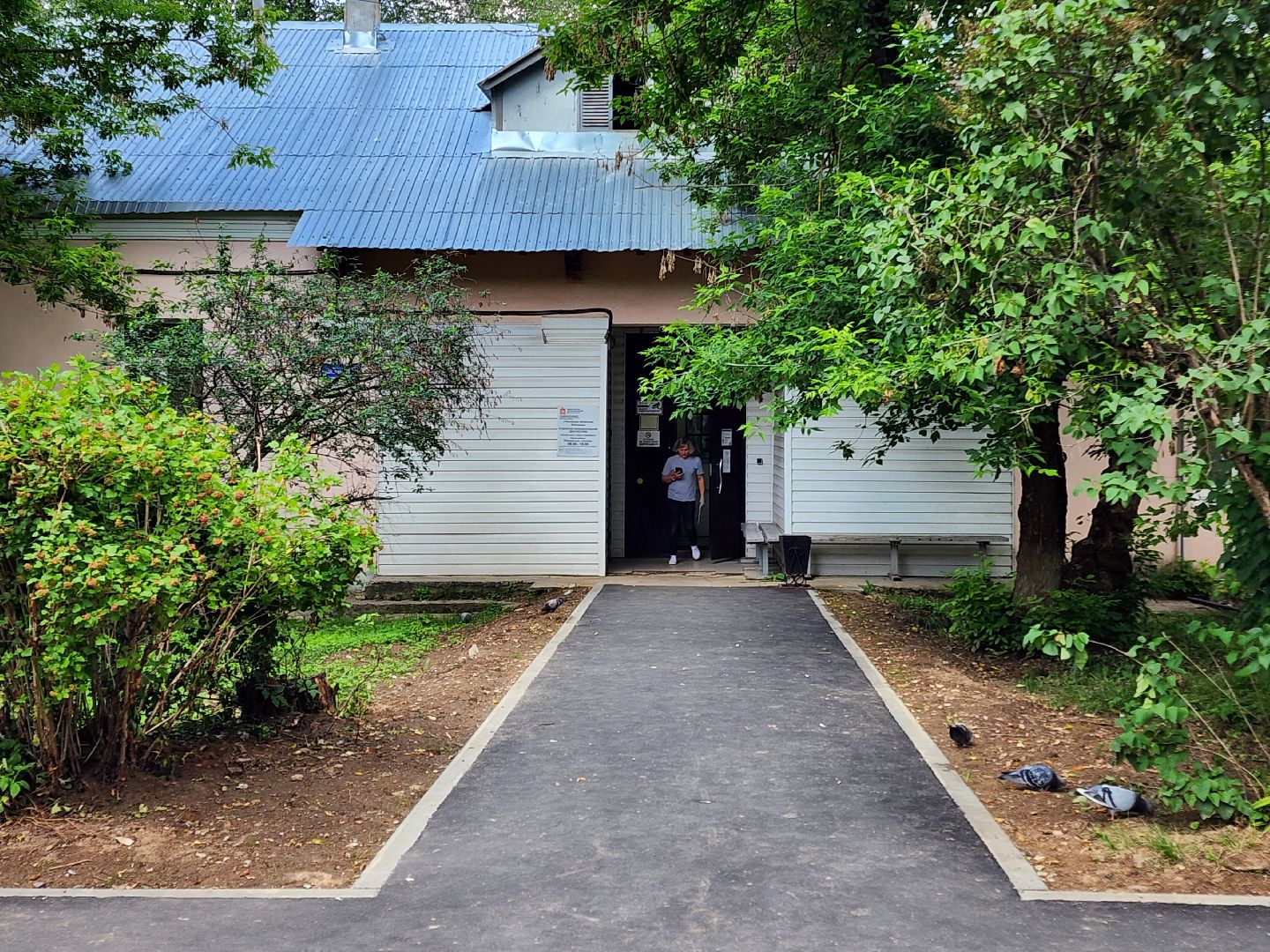 чехов, улица пионерская 2, взрослая поликлиника, текущий ремонт, замена кровли, ремонт крыши, профнастил, гидроизоляция, теплоизоляция, фасадные работы, инженерные сети, благоустройство территории,