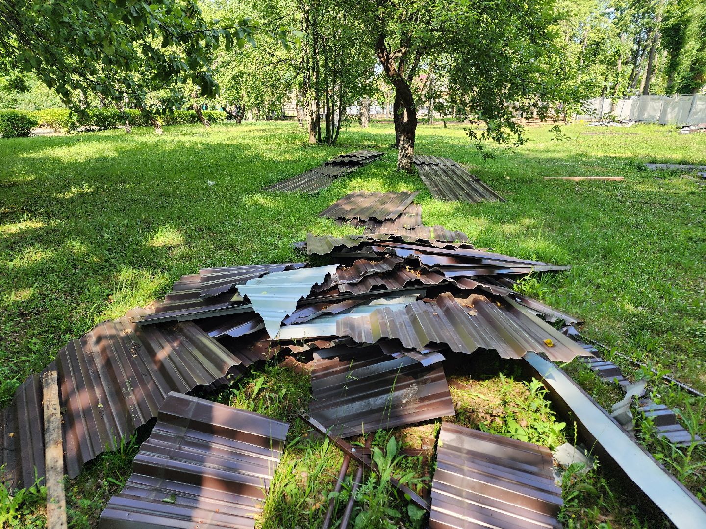 чехов, улица пионерская 2, взрослая поликлиника, текущий ремонт, замена кровли, ремонт крыши, профнастил, гидроизоляция, теплоизоляция, фасадные работы, инженерные сети, благоустройство территории,