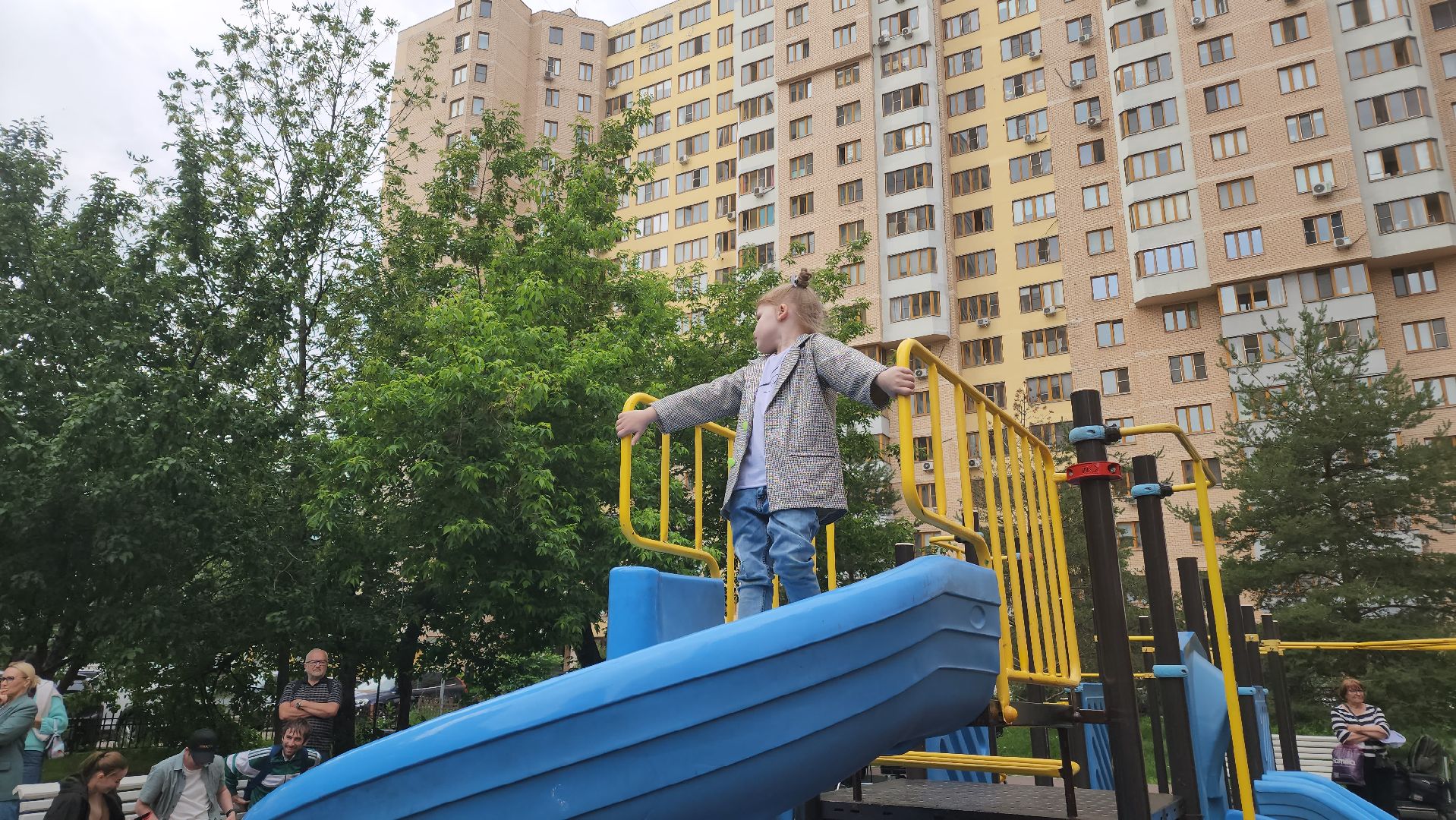 Реутов, съемки сериала, сашатаня, Андрей Гайдулян, Валентина Рубцова,