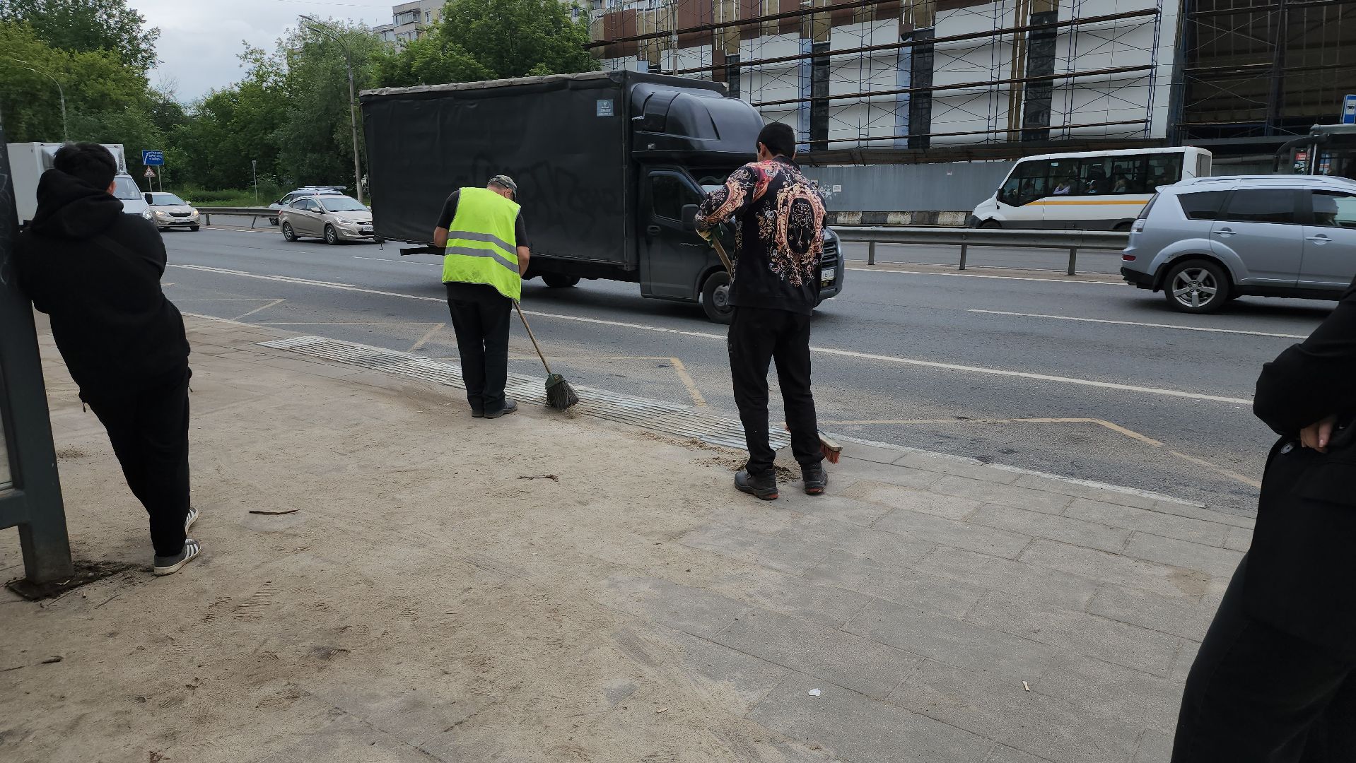 благоустройство сквера, Новые лавочки, щёлково, пролетарский проспект,