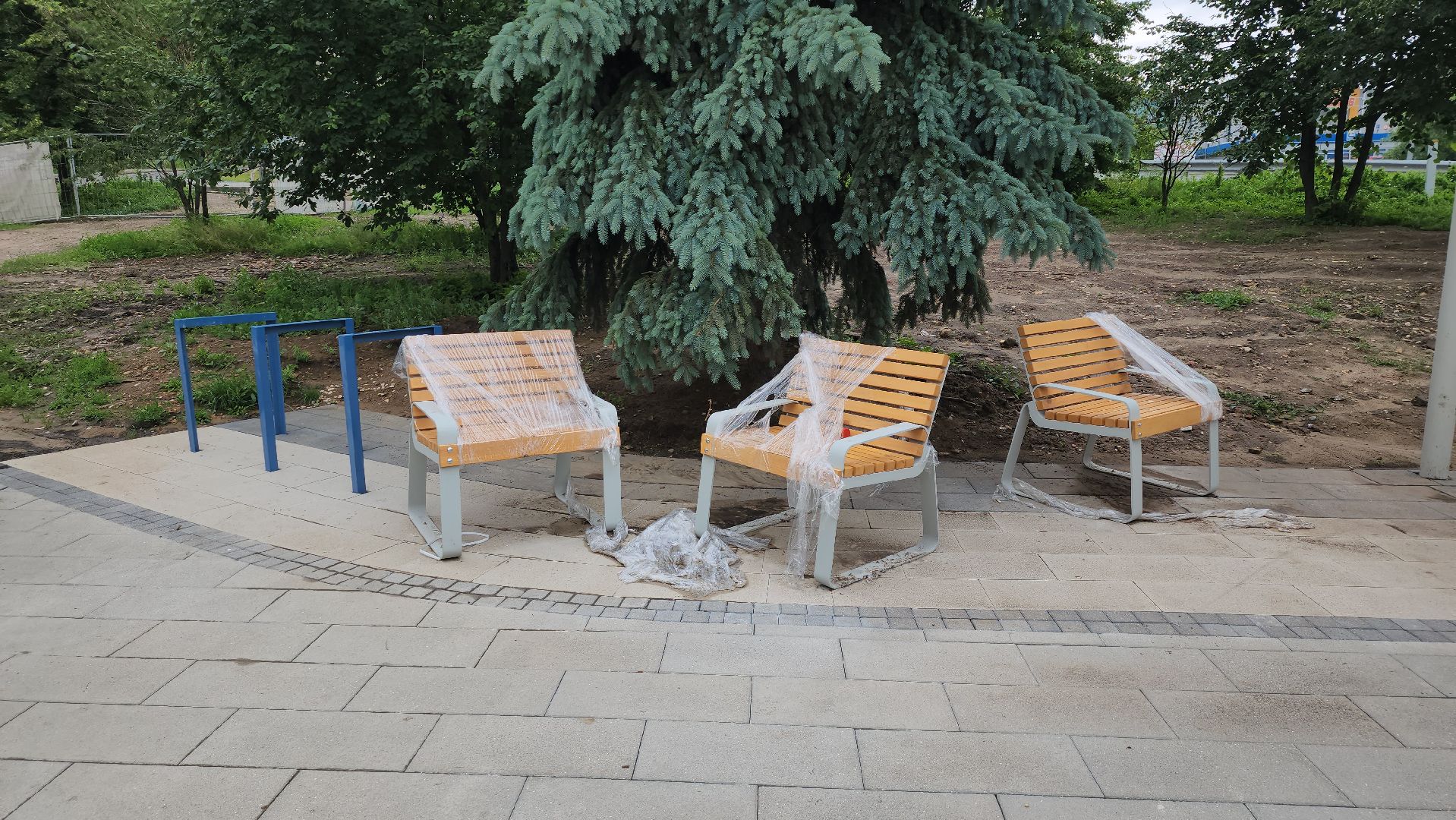 благоустройство сквера, Новые лавочки, щёлково, пролетарский проспект,