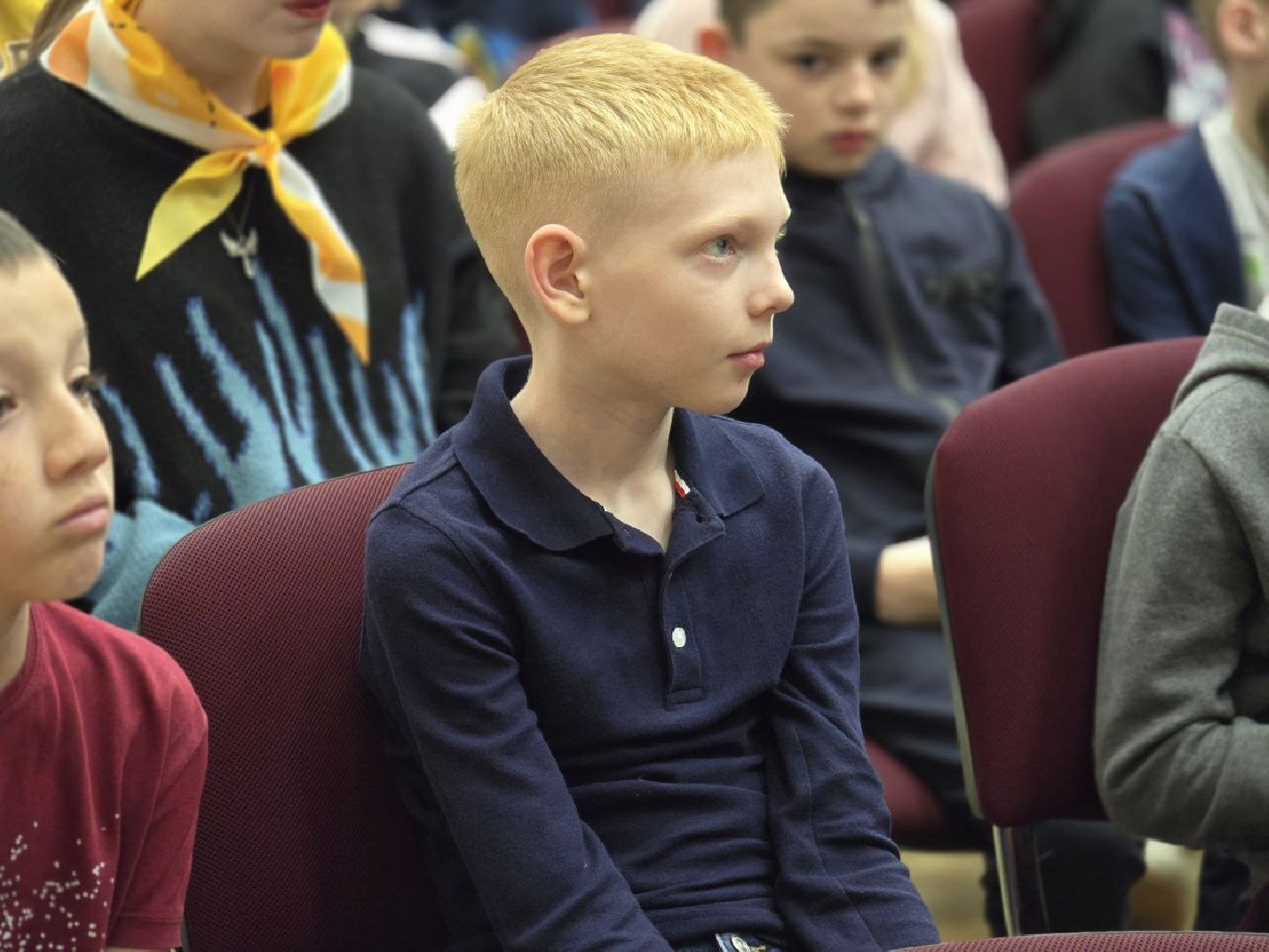 можайск, можайский муниципальный округ, подмосковье, день памяти и скорби, свеча памяти, школьный лагерь,