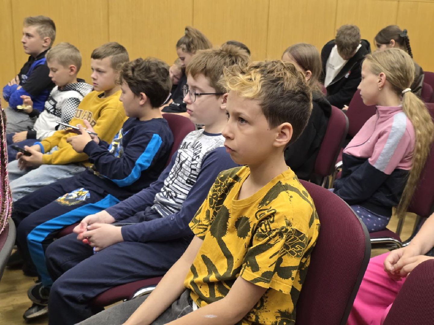 можайск, можайский муниципальный округ, подмосковье, день памяти и скорби, свеча памяти, школьный лагерь,