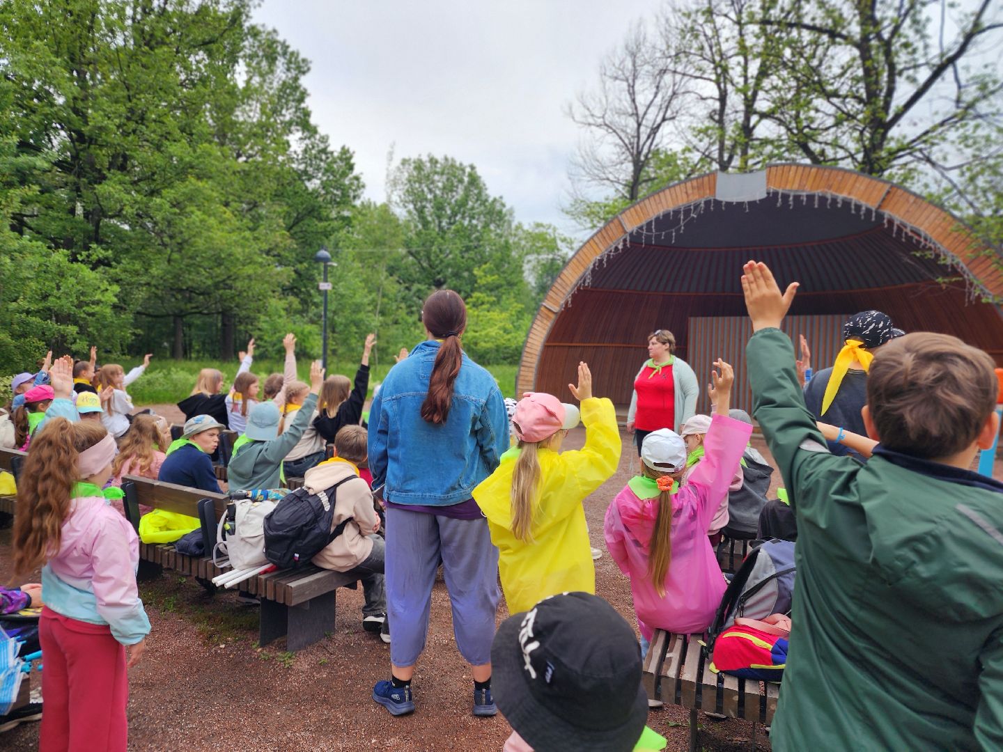 фрязино, летний детский лагерь, лесопарк, спортивная эстафета, дети в лагере,