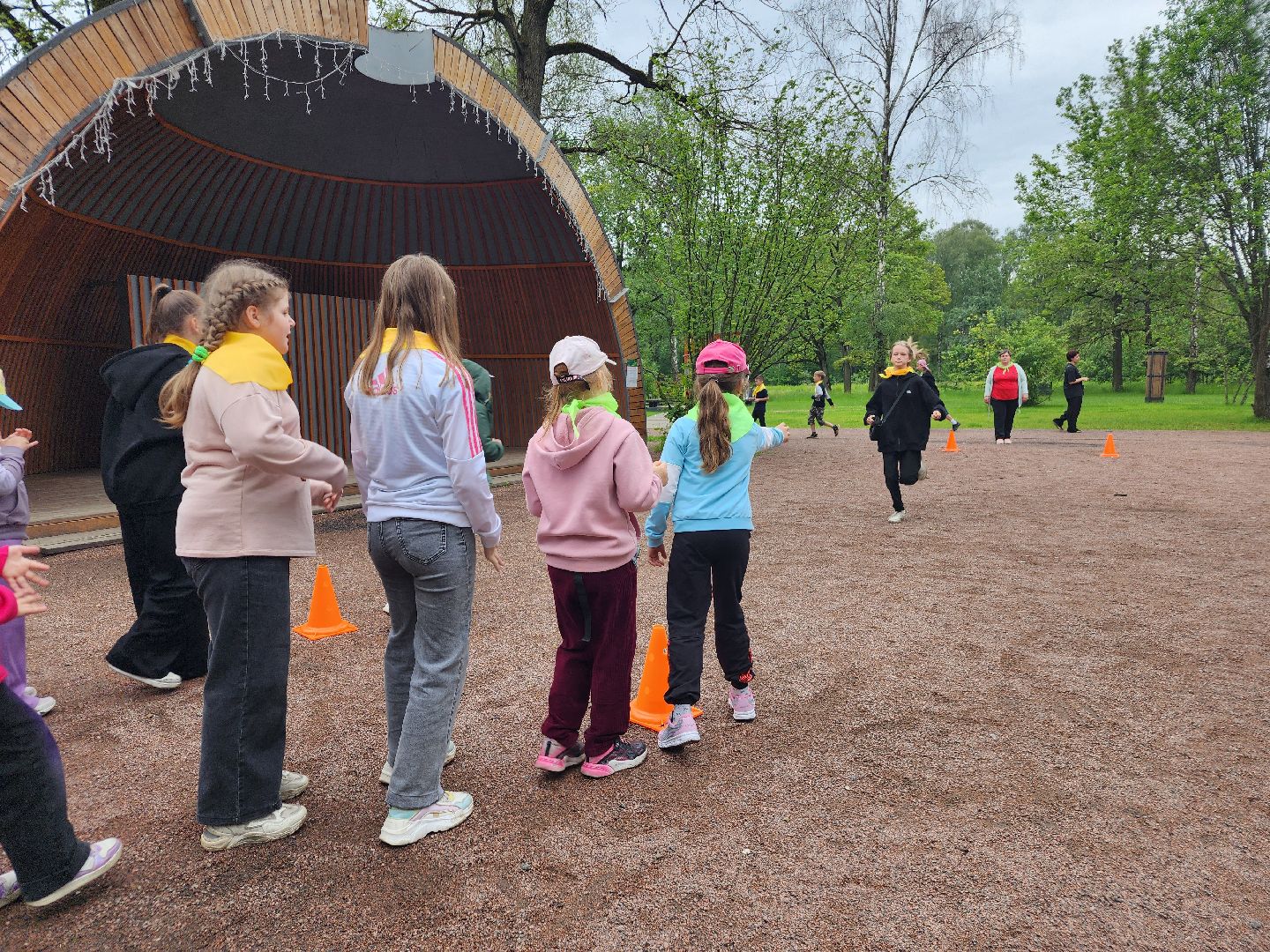 фрязино, летний детский лагерь, лесопарк, спортивная эстафета, дети в лагере,