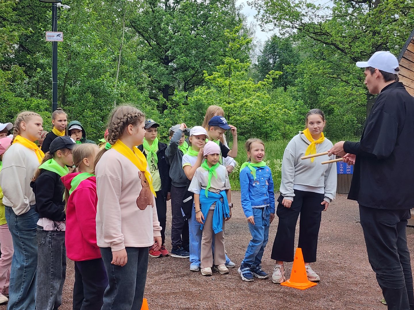 фрязино, летний детский лагерь, лесопарк, спортивная эстафета, дети в лагере,