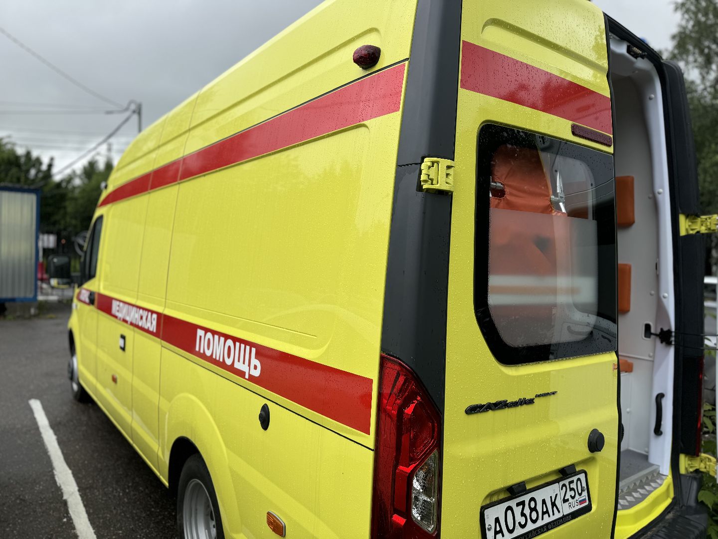 новый реанимобиль , машина скорой помощи, видновский перинатальный центр, ленинский городской округ,