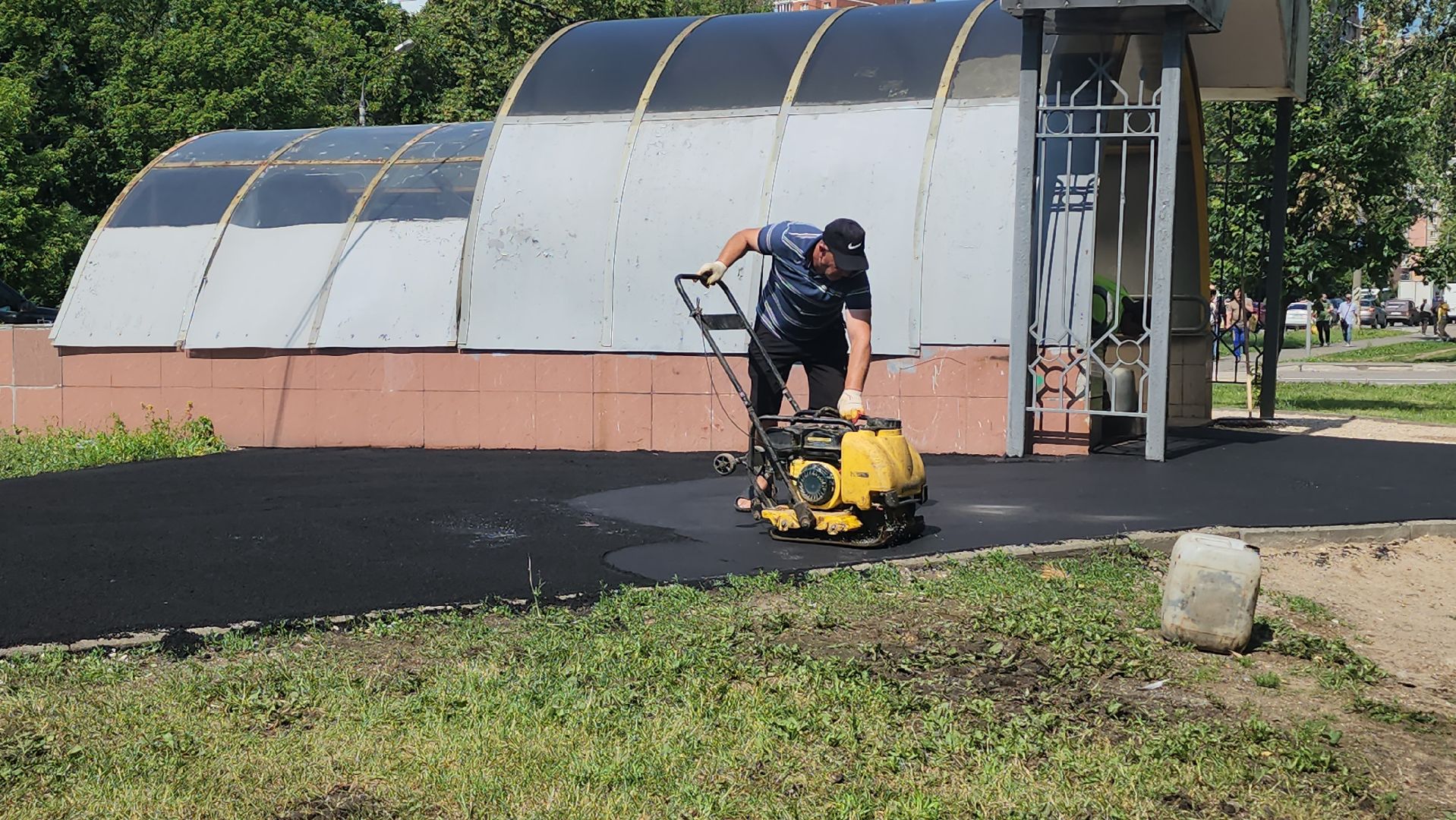 люберцы, подземный пешеходный переход, новый асфальт, ремонт тротуара,