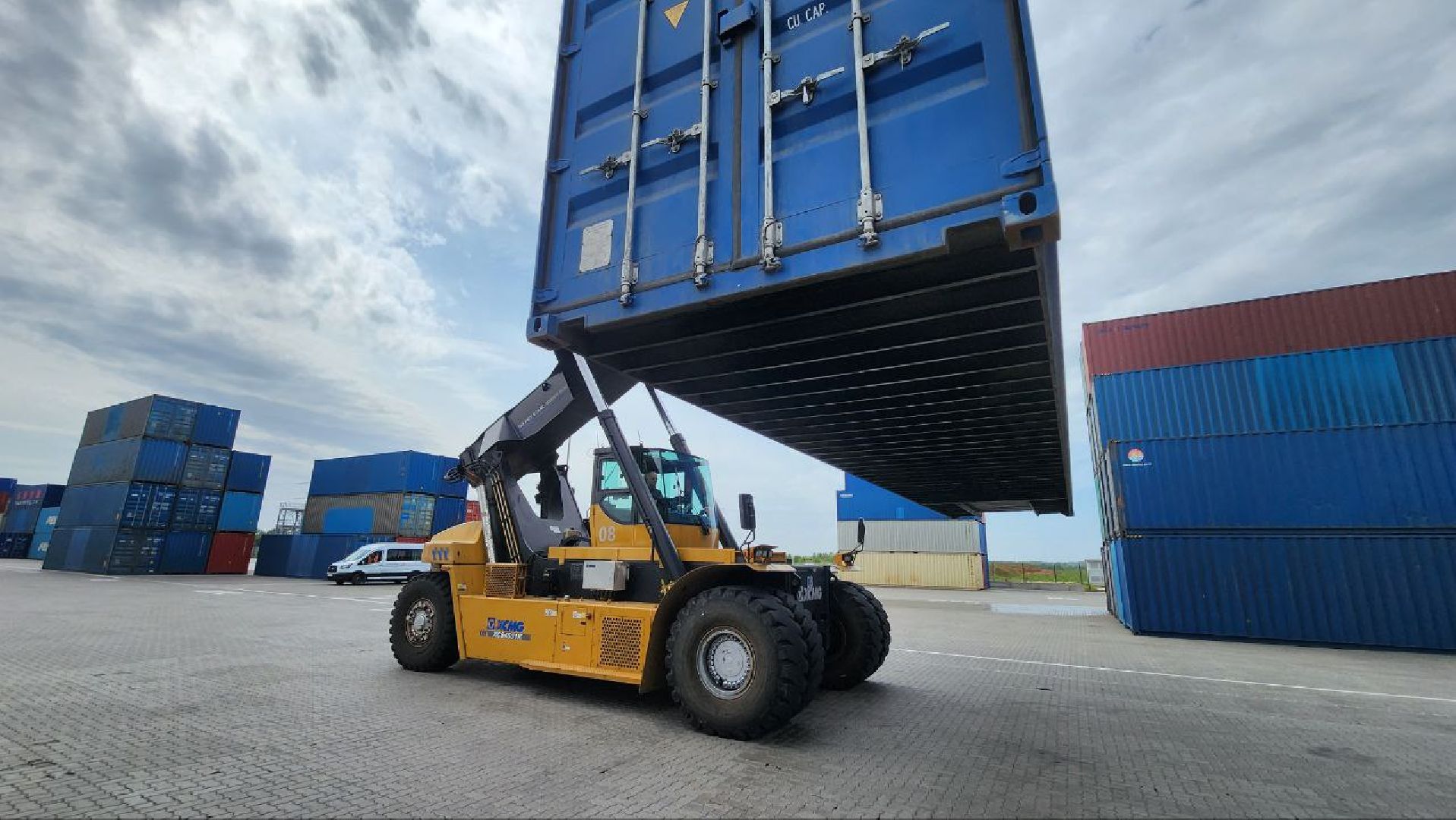 Дмитров, ТЛЦ Белый Раст, Контейнеры морского типа, Правительство МО, Губернатор МО,