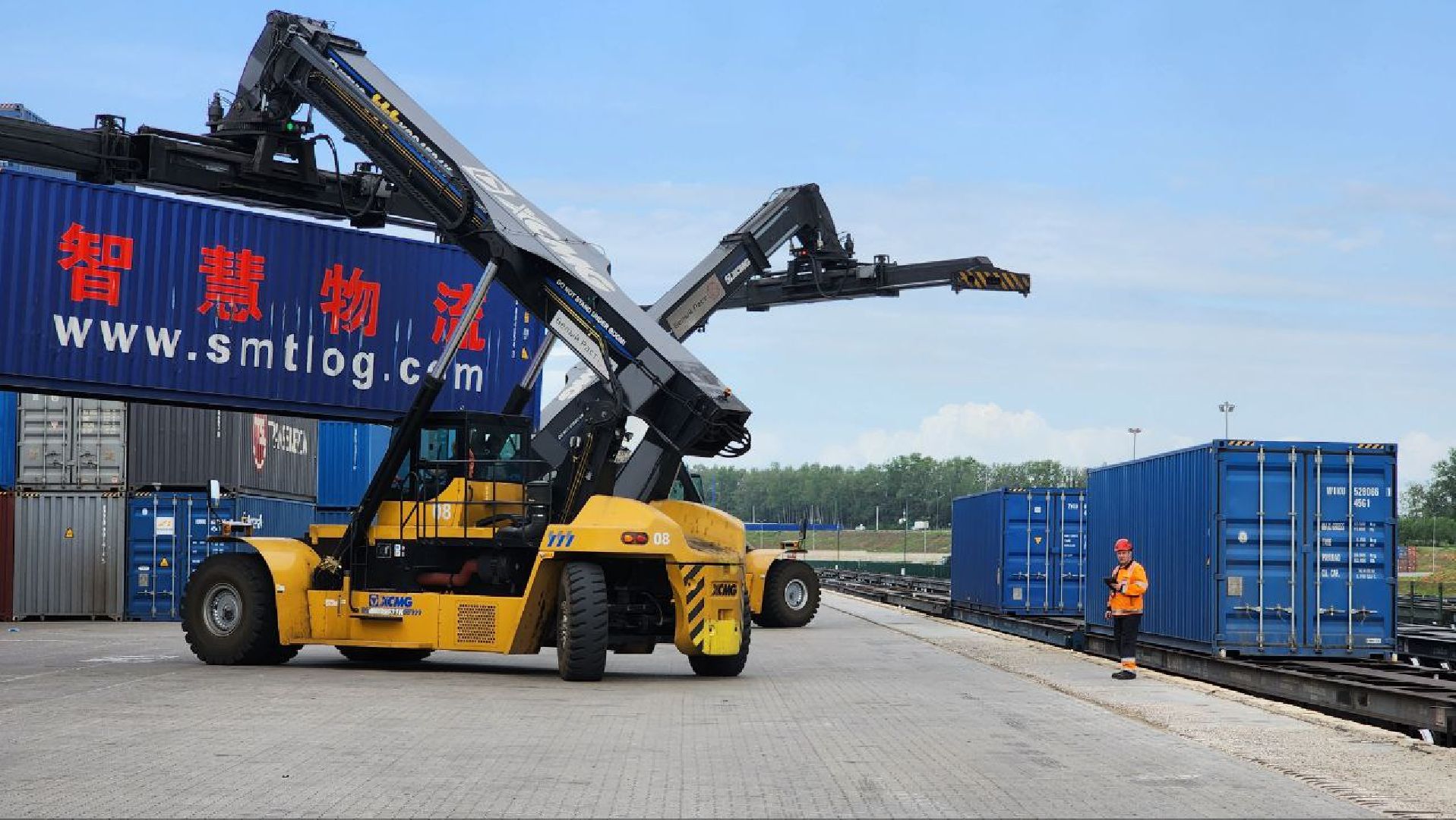 Дмитров, ТЛЦ Белый Раст, Контейнеры морского типа, Правительство МО, Губернатор МО,