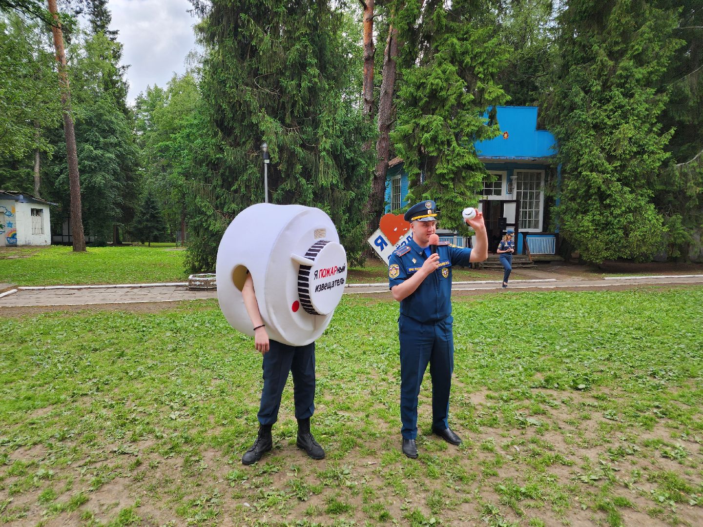 чехов, детский лагерь звездочка, день безопасности, правила поведения на воде, пожарная безопасность, мчс, гимс,   вдпо,  чеховспас, профилактика, брошюры и памятки, урок безопасности, викторины, интерактив, демонстрация пожарной техники, оборудование и снаряжение, мороженое,