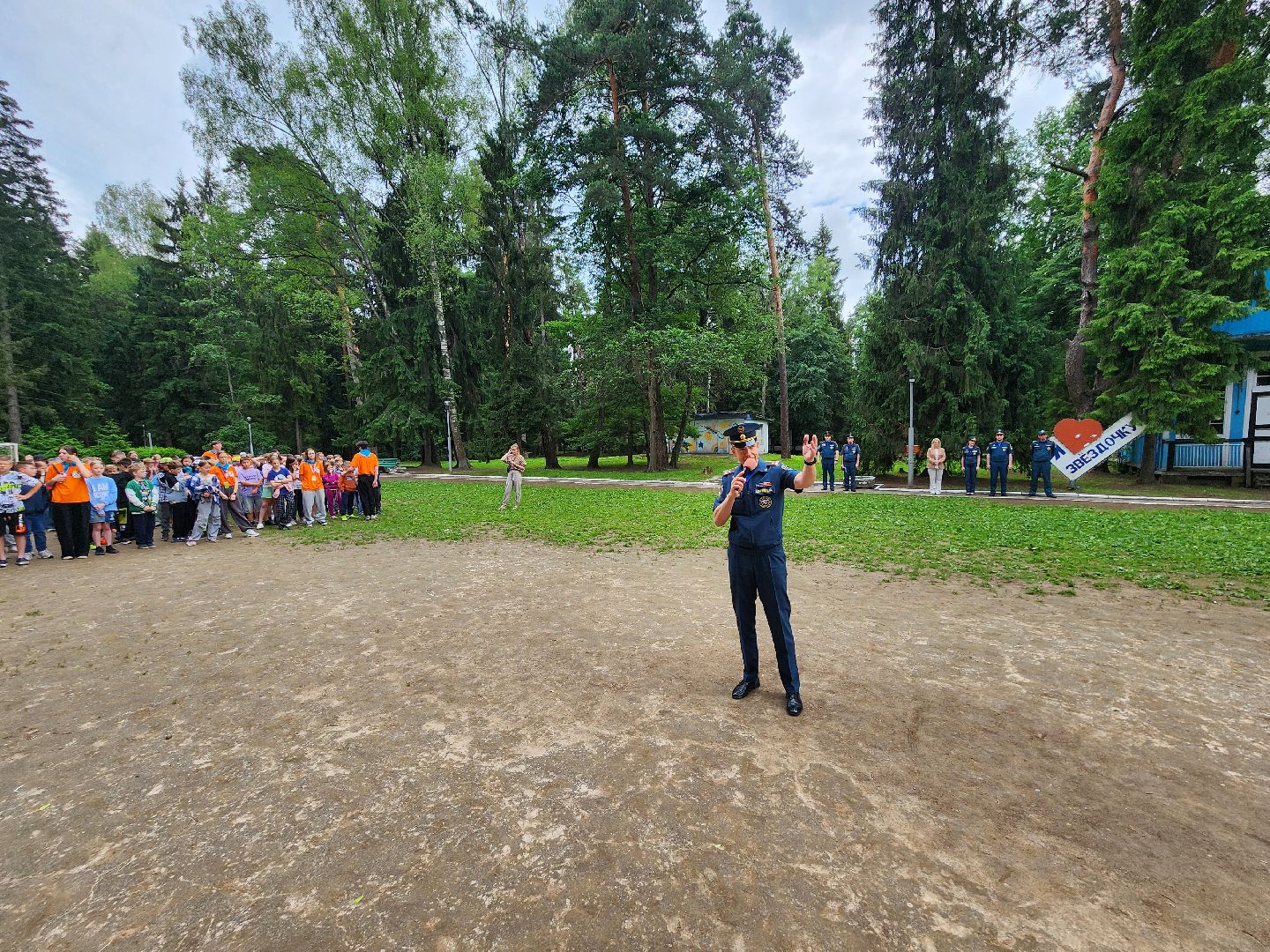 чехов, детский лагерь звездочка, день безопасности, правила поведения на воде, пожарная безопасность, мчс, гимс,   вдпо,  чеховспас, профилактика, брошюры и памятки, урок безопасности, викторины, интерактив, демонстрация пожарной техники, оборудование и снаряжение, мороженое,