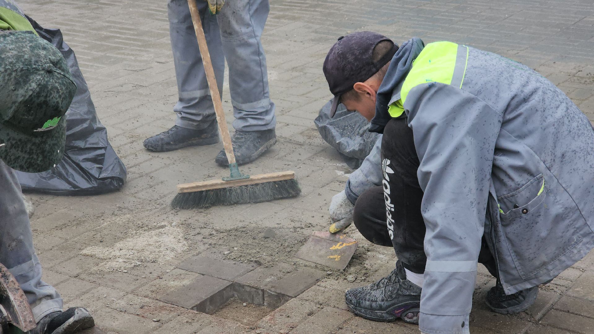 Замена плитки, щёлково, ремонт дорожки,