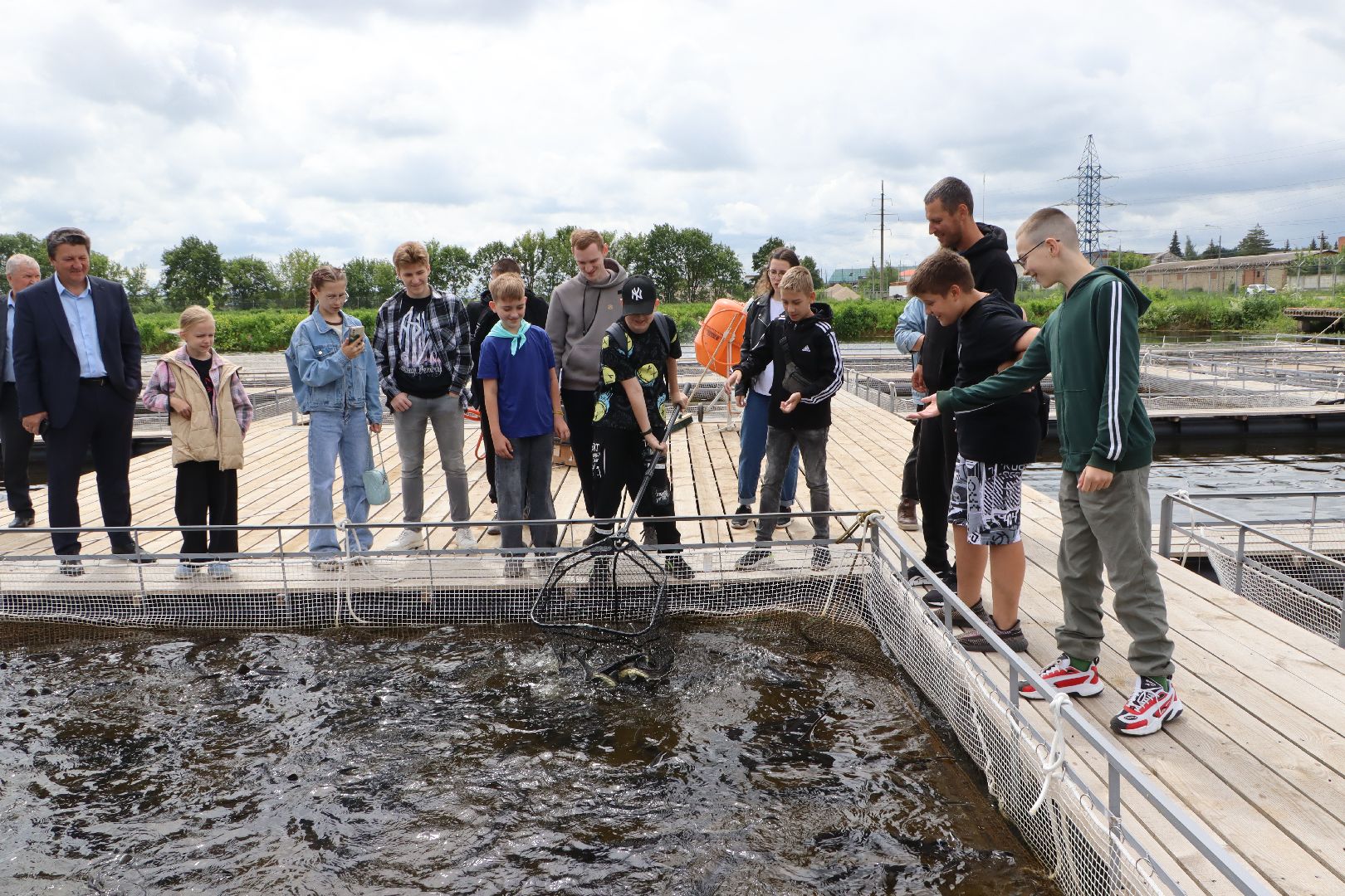 осетровое хозяйство в серебряных прудах, экскурсия, школьники, серебряные пруды,