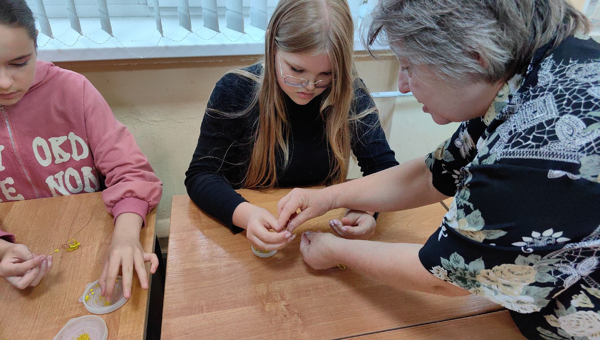 бисер, мастер-класс, поделка, лагерь, настольные игры,