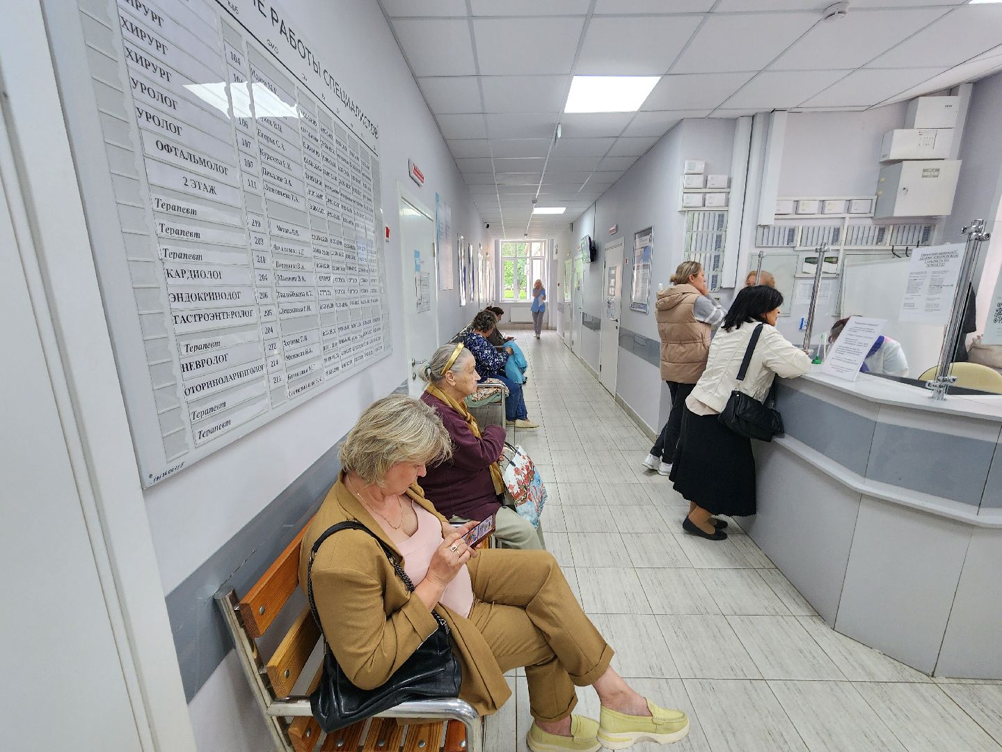 чехов, улица пионерская 2, взрослая поликлиника, текущий ремонт, телемедицина, онлайн консультация врача, телемедицинские консультации, рецепт на льготное лекарство, реузультаты анализов, диспансеризация, корректировка лечения, запись на прием, инфоматы, портал госуслуги, региональный портал здоровье, мобильное приложение, горячая линия 122, гостелемед,рт доктор онлайн,