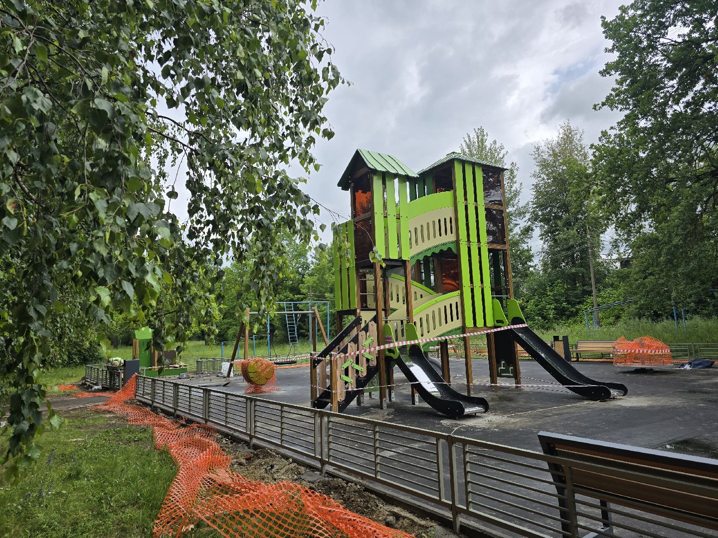 Коломна, губернаторская детская площадка, детский игровой комплекс,