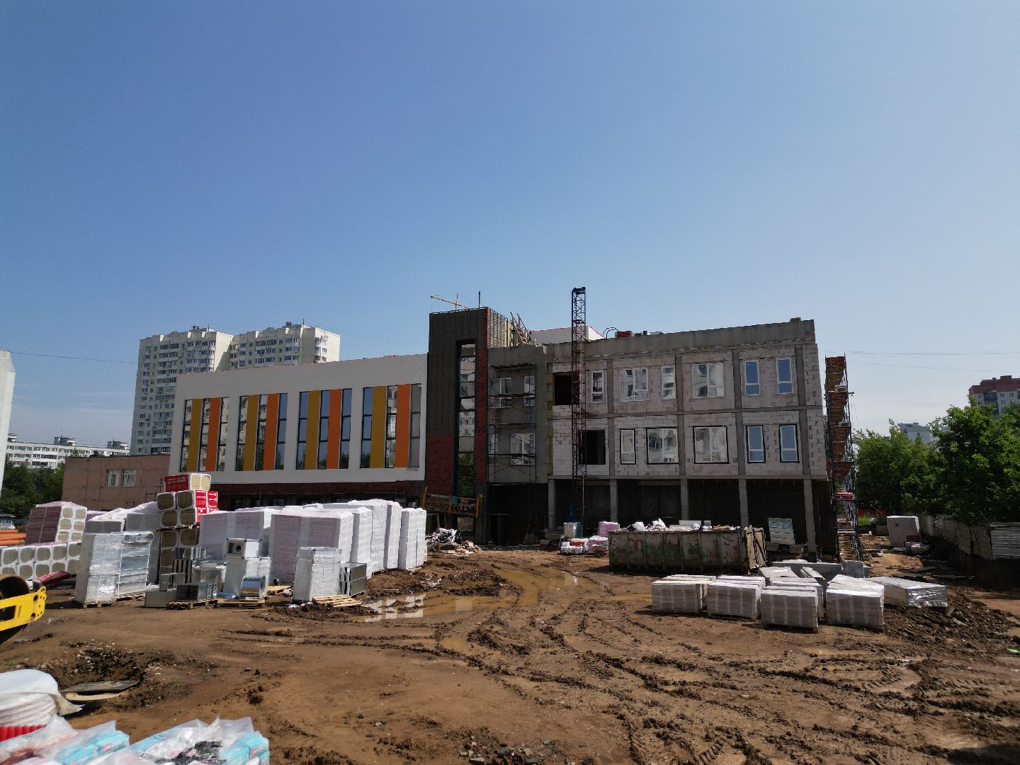 видео с коптера, пристройка к гимназии 13, гимназия 13 в долгопрудном,