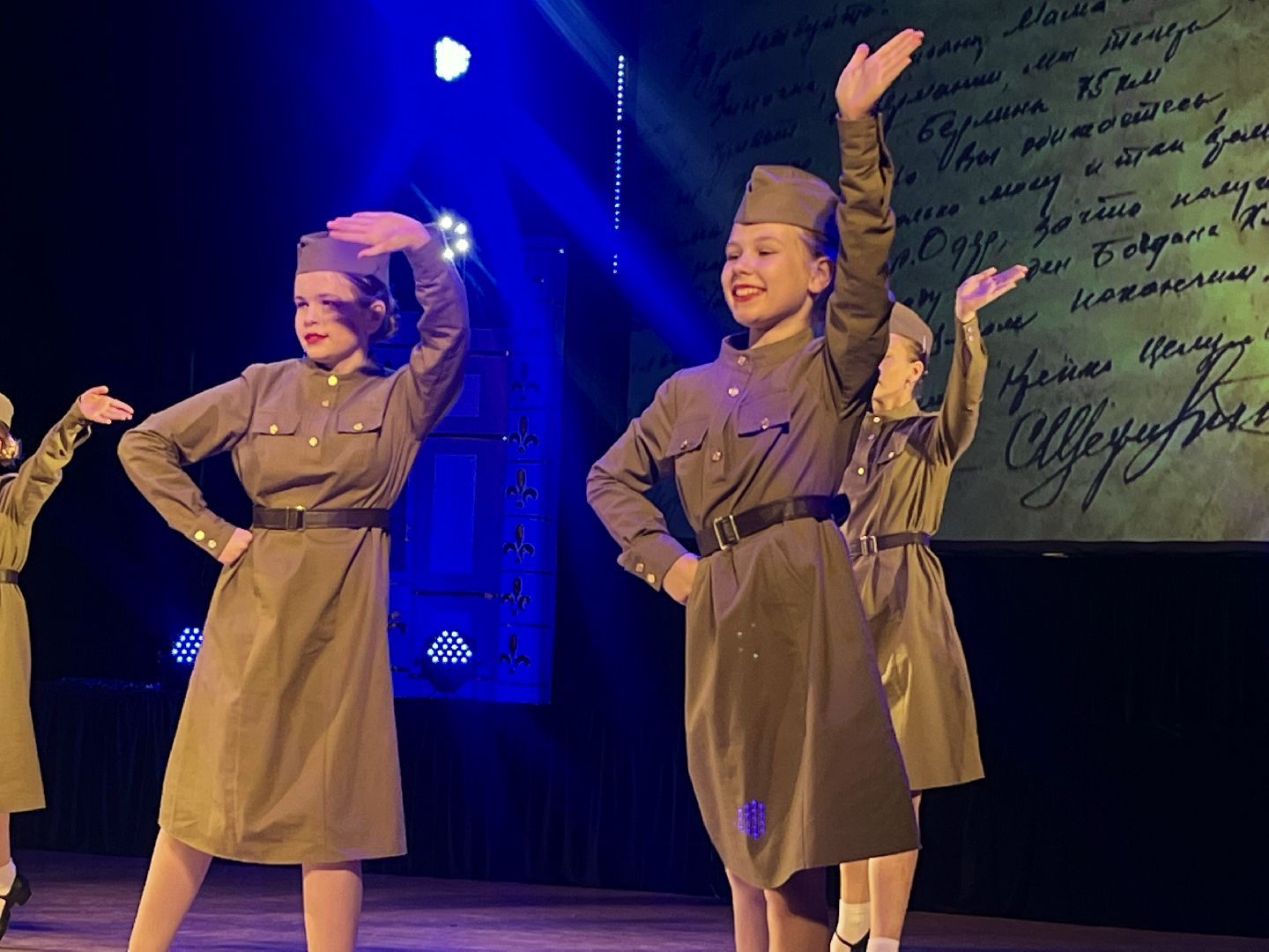 наро-фоминск, александр твардовский, цдк звезда, василий теркин, день памяти и скорби,