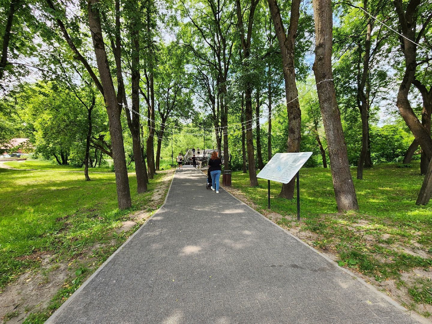 чехов, улица пушкина, парк культуры и отдыха, реконструкция, благоустройство, тропинки, спортивные площадки, парковка, кафе, госпрограмма московской области, формирование комфортной городской среды,