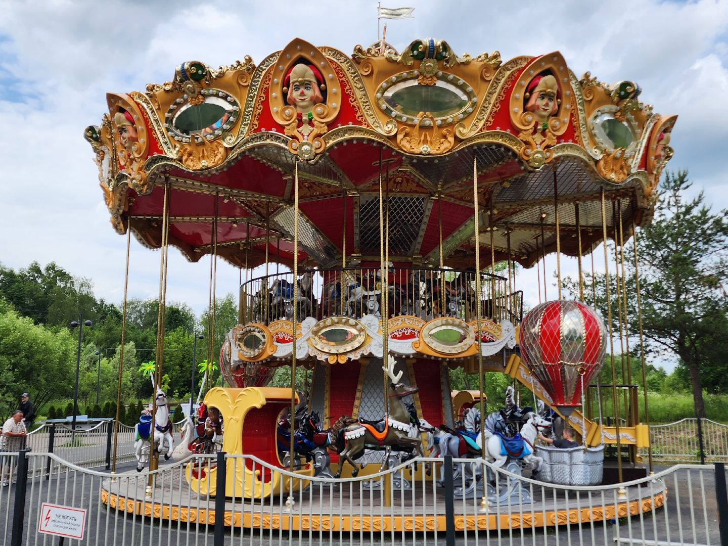 чехов, улица пушкина, парк культуры и отдыха, реконструкция, благоустройство, тропинки, спортивные площадки, парковка, кафе, госпрограмма московской области, формирование комфортной городской среды,