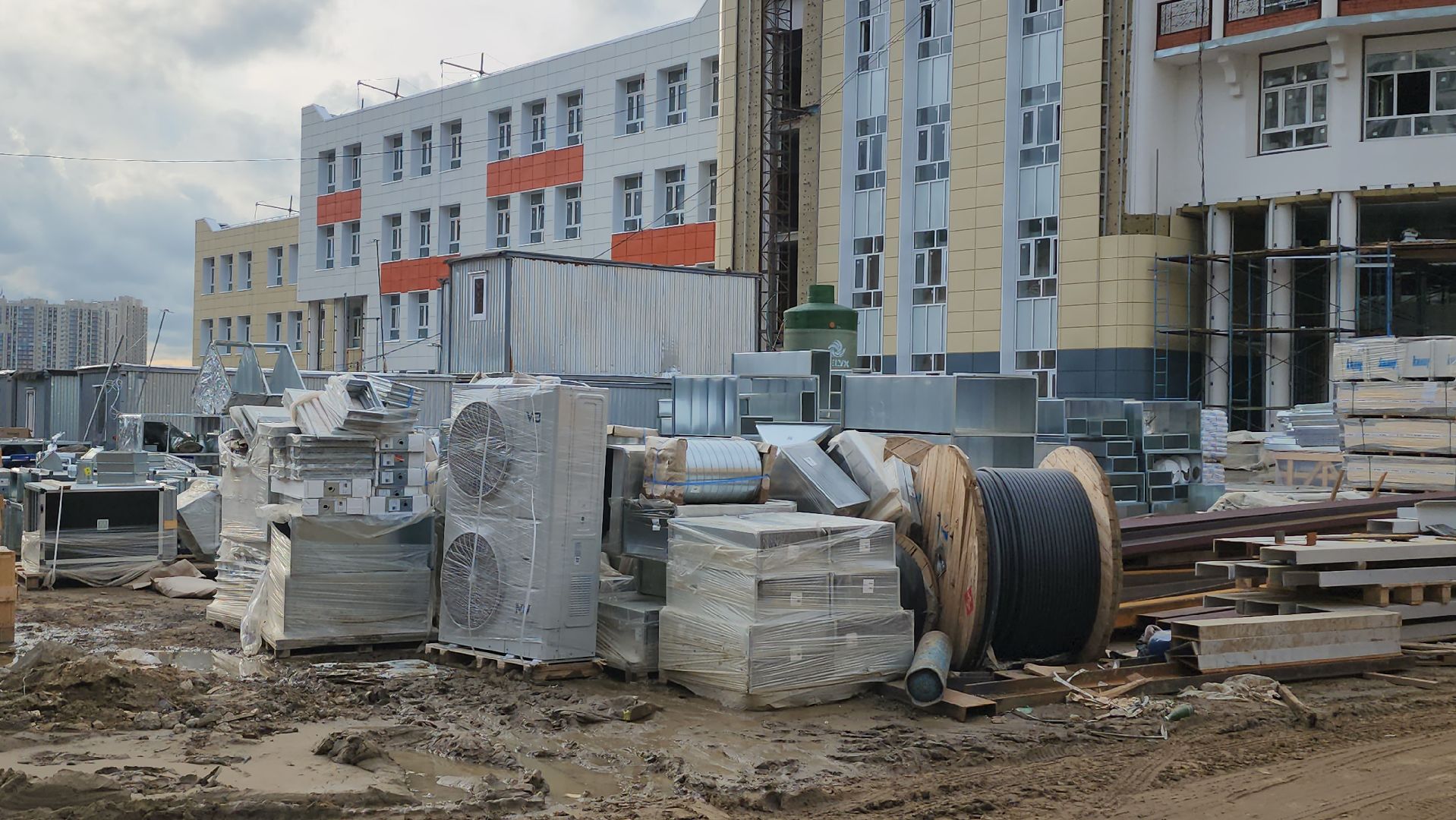 люберцы, дзержинский, выездная администиация, глава городского округа люберцы владимир волков, новая школа в дзержинске,