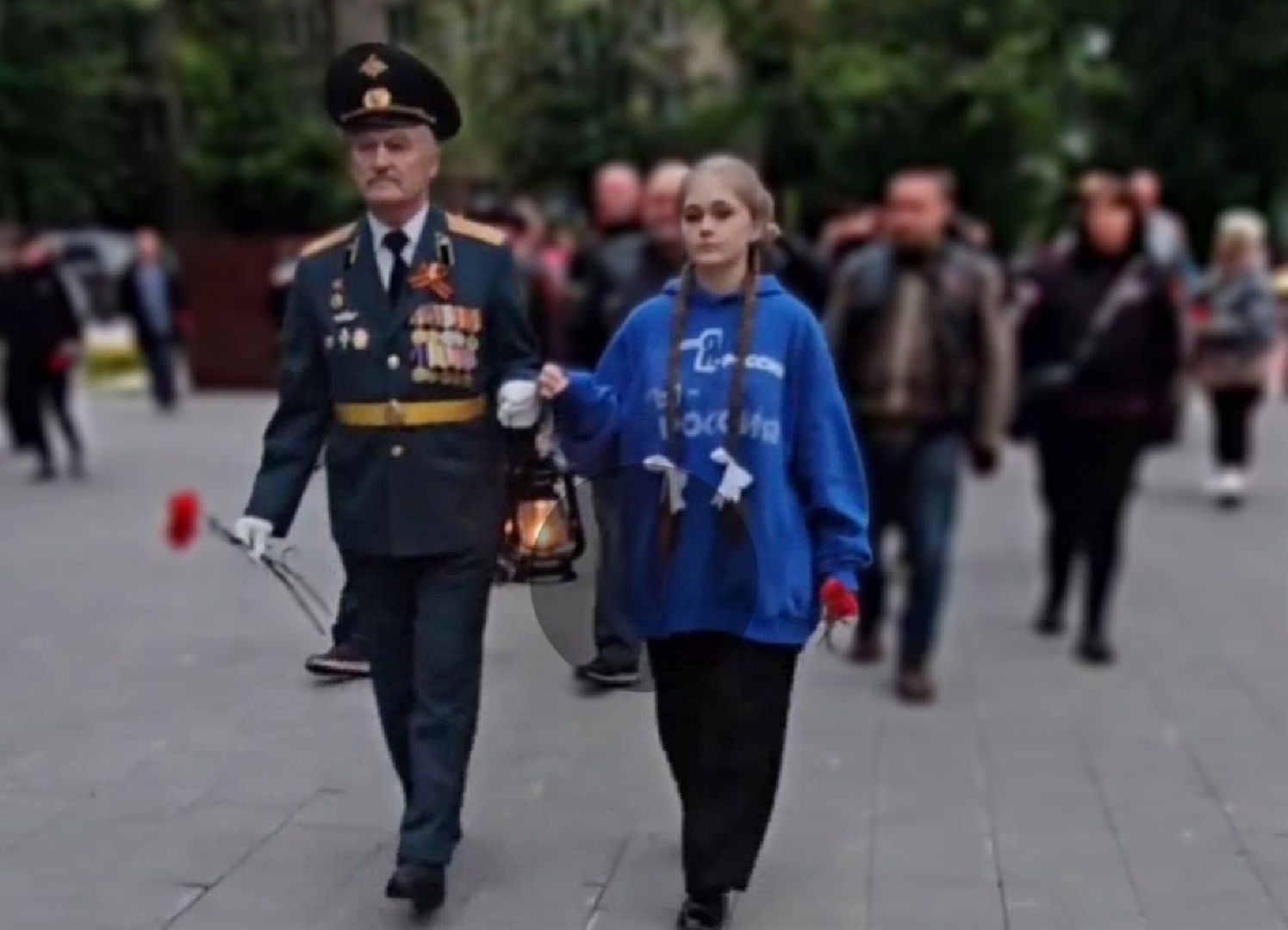 долгопрудный, 22 июня, день памяти и скорби, сквер долгова, центральная библиотека, вечный огонь,