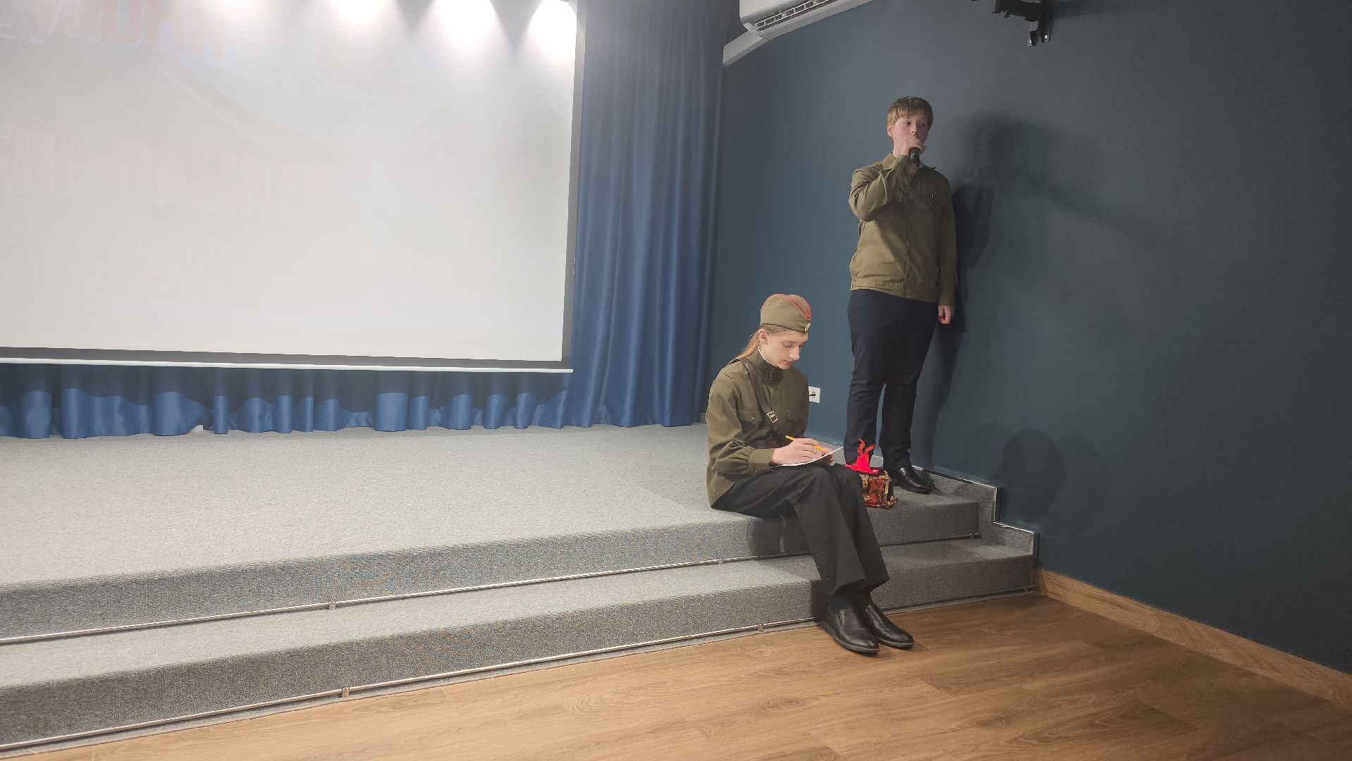 долгопрудный, 22 июня, день памяти и скорби, сквер долгова, центральная библиотека, вечный огонь,