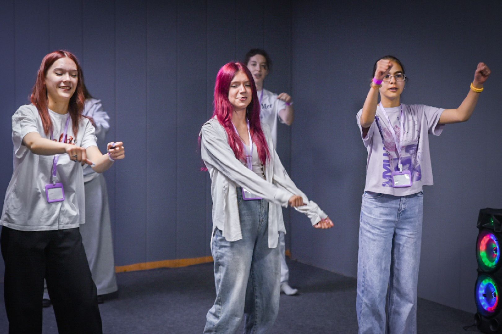 бронницы, летний лагерь в бронницах , дети, молодежный лагерь яркое лето,