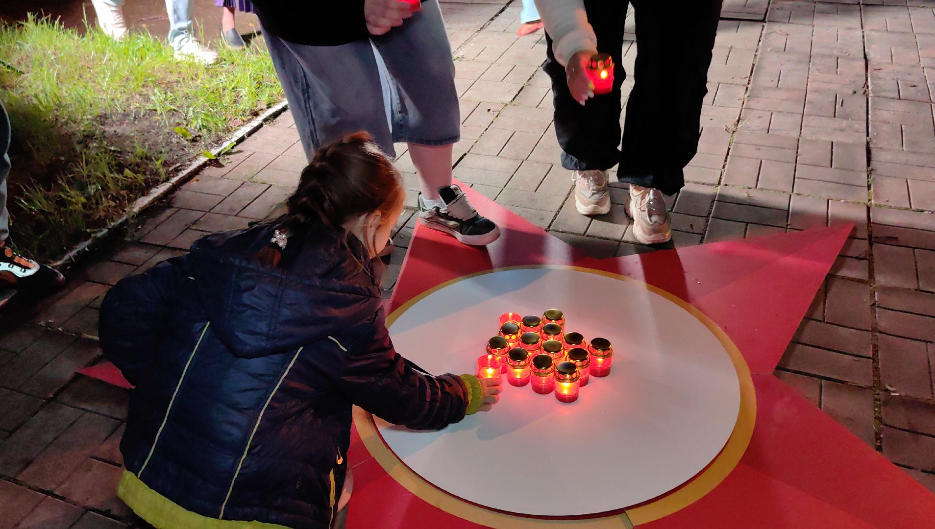 День памяти и скорби, помятник,  свеча, звезда, воины,