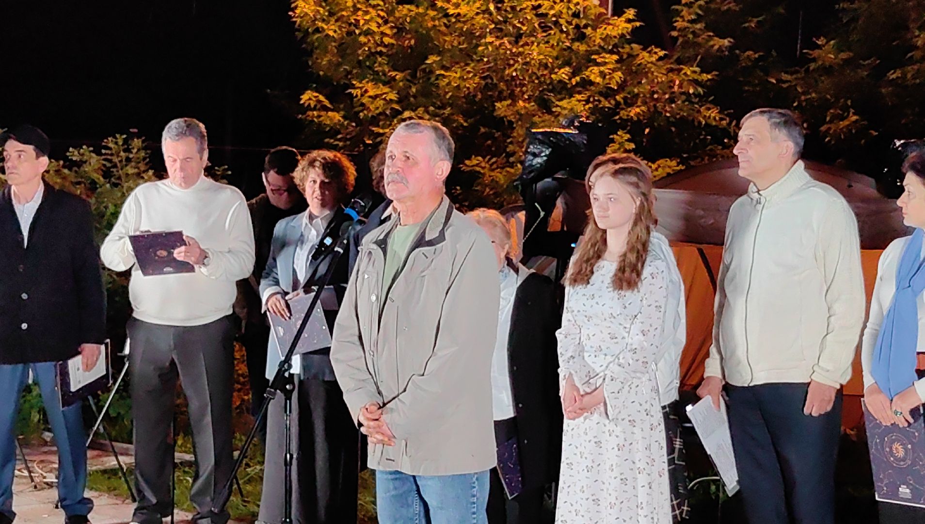 День памяти и скорби, помятник,  свеча, звезда, воины,