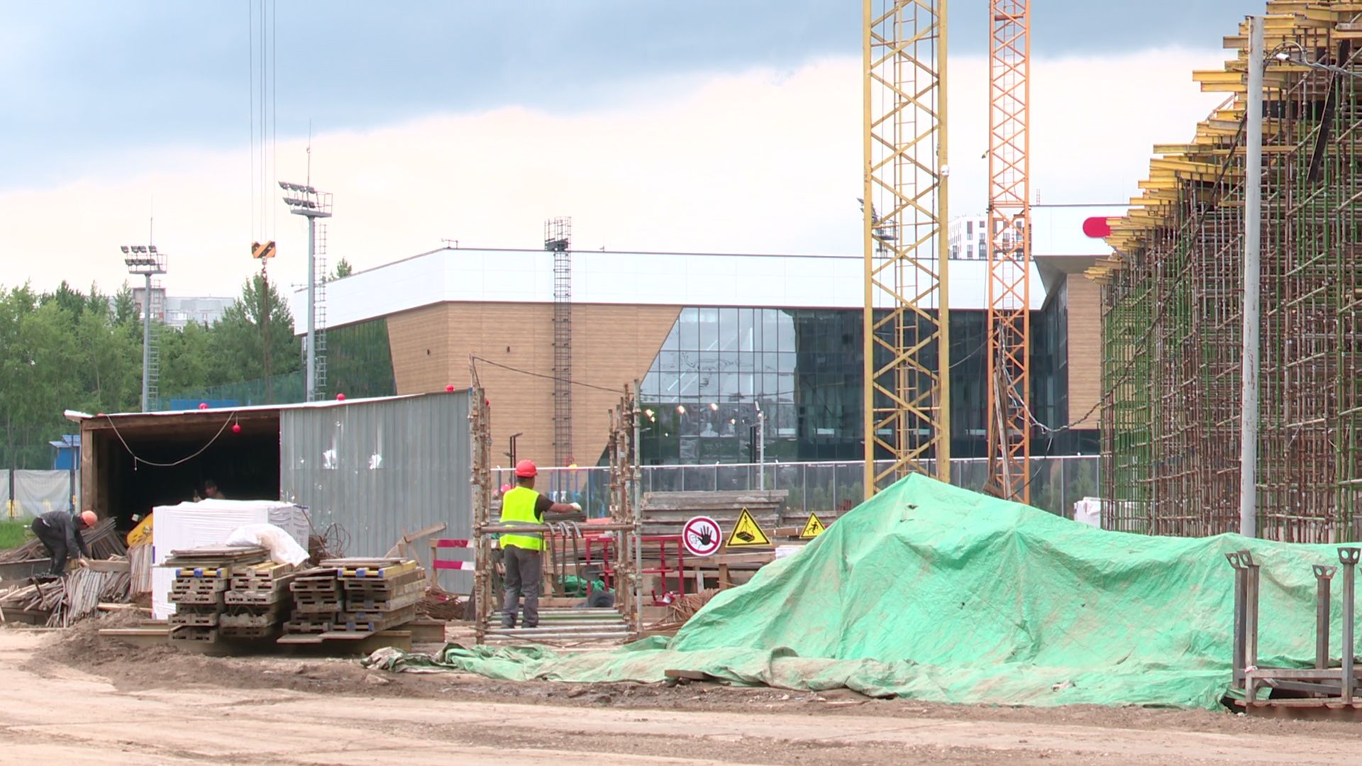 Реутов, строительство, академия Акинфеева и Чанова, футбол, поле с подогревом,