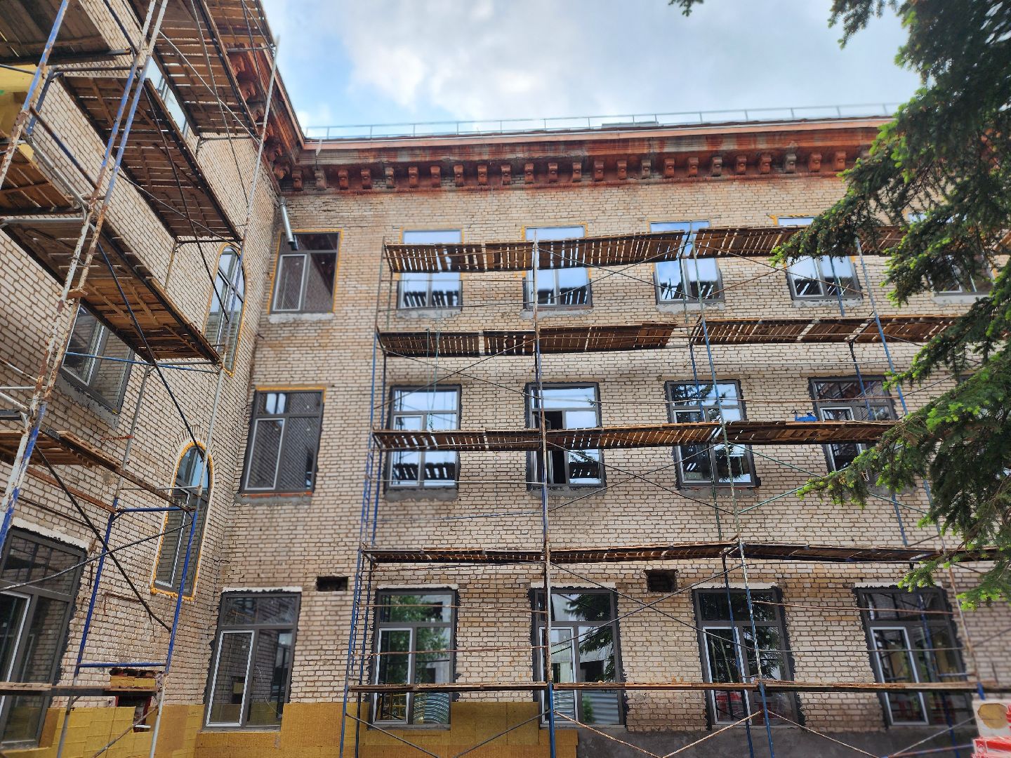 королёв,   поликлиника 1 в королеве, капитальный  ремонт,