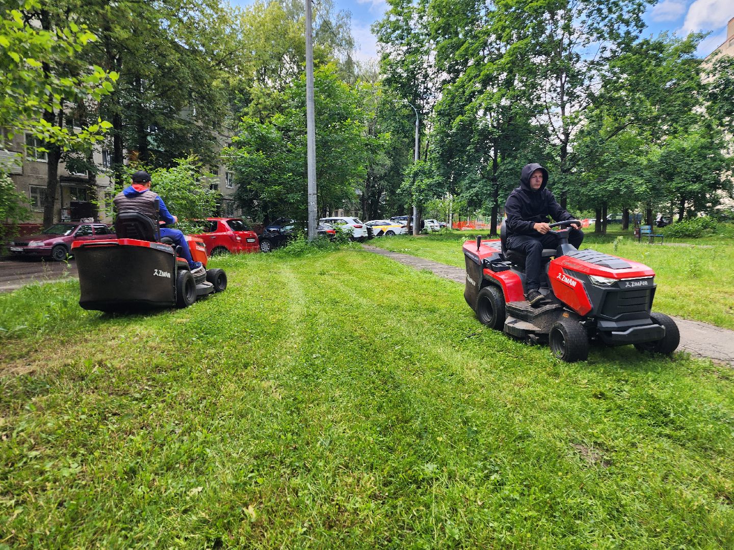 фрязино, покос травы, новая техника, тракторы,