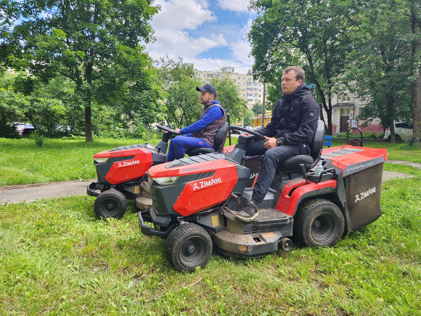 фрязино, покос травы, новая техника, тракторы,