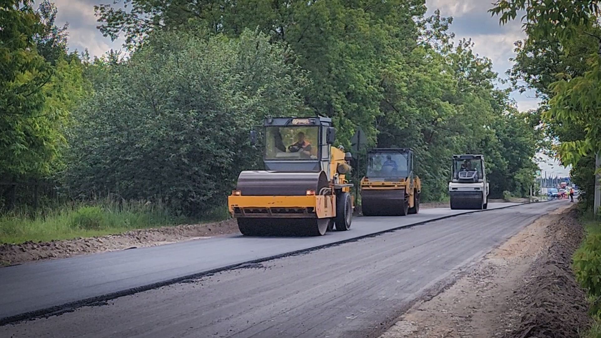 бронницы, ремонт дороги в бронницах, ремонт дороги в каширском переулке, укладка асфальта в бронницах,