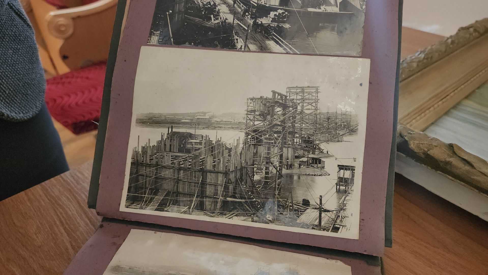 кашира, благотворители, экспонат , дар музею, картина, краеведческий музей, история,