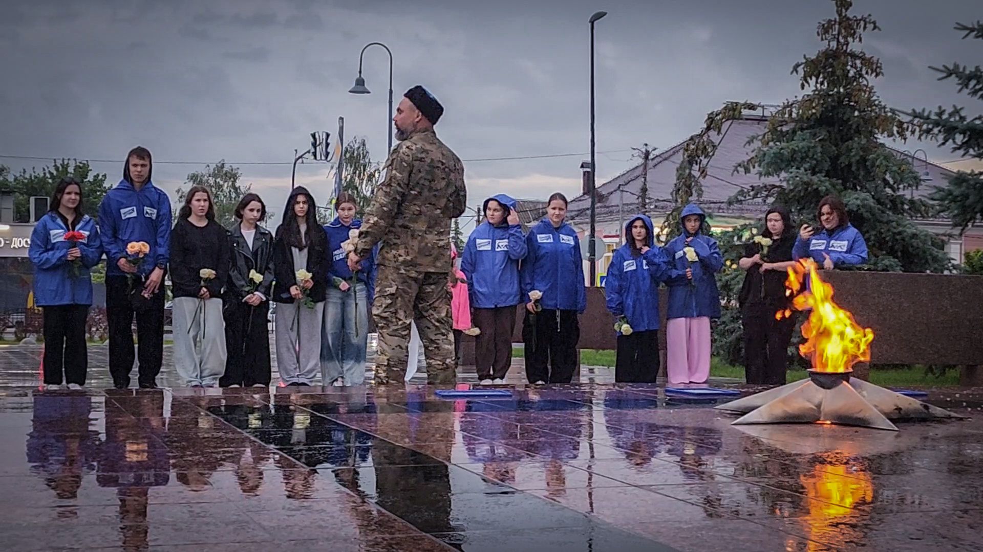 бронницы, памятная акция на площади имени Тимофеева , молодая гвардия бронницы, ассоциация ветеранов сво,