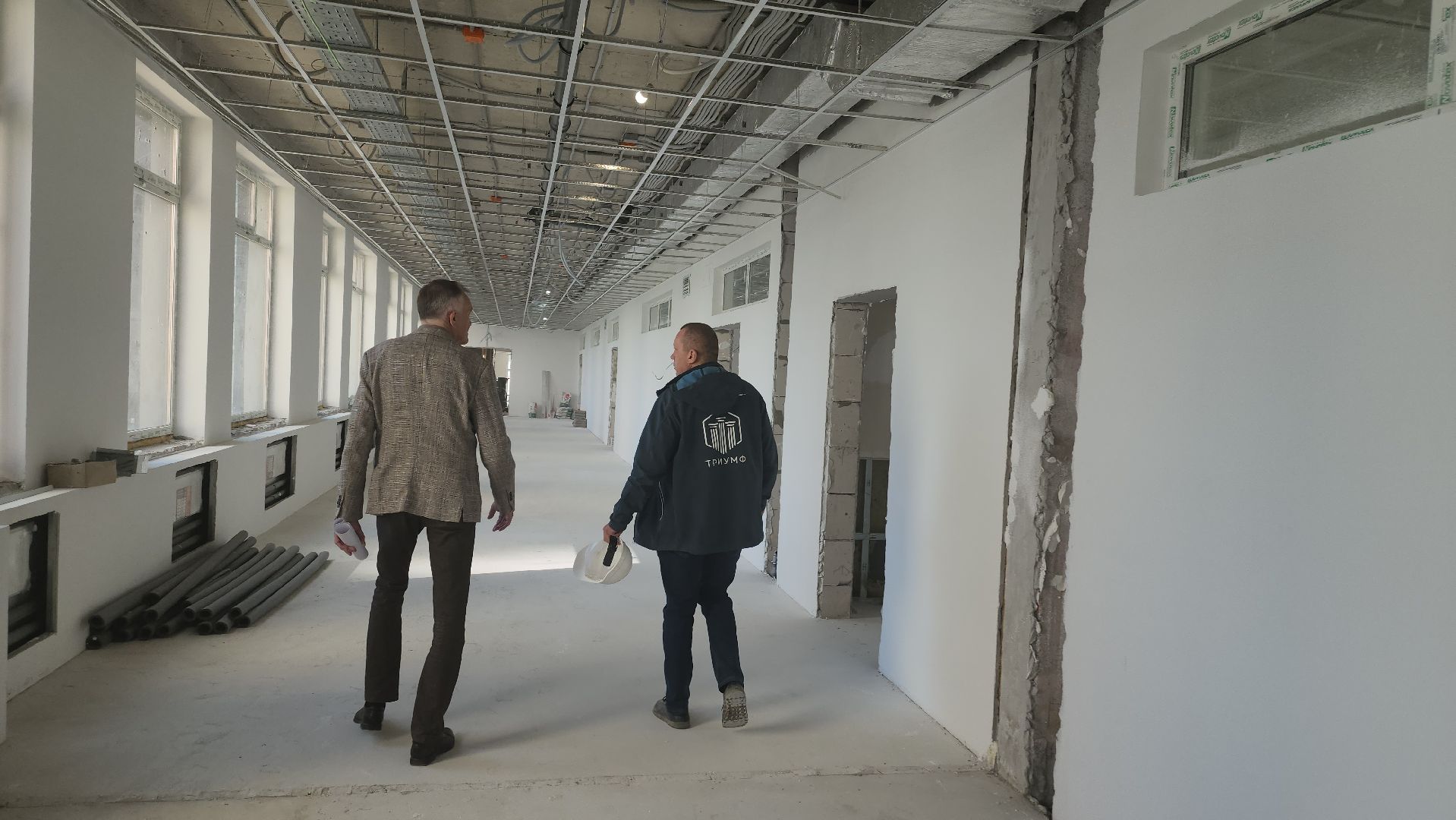 долгопрудный, школа на 550 мест, спортивная площадка, беговая дорожка, школьная библиотека,