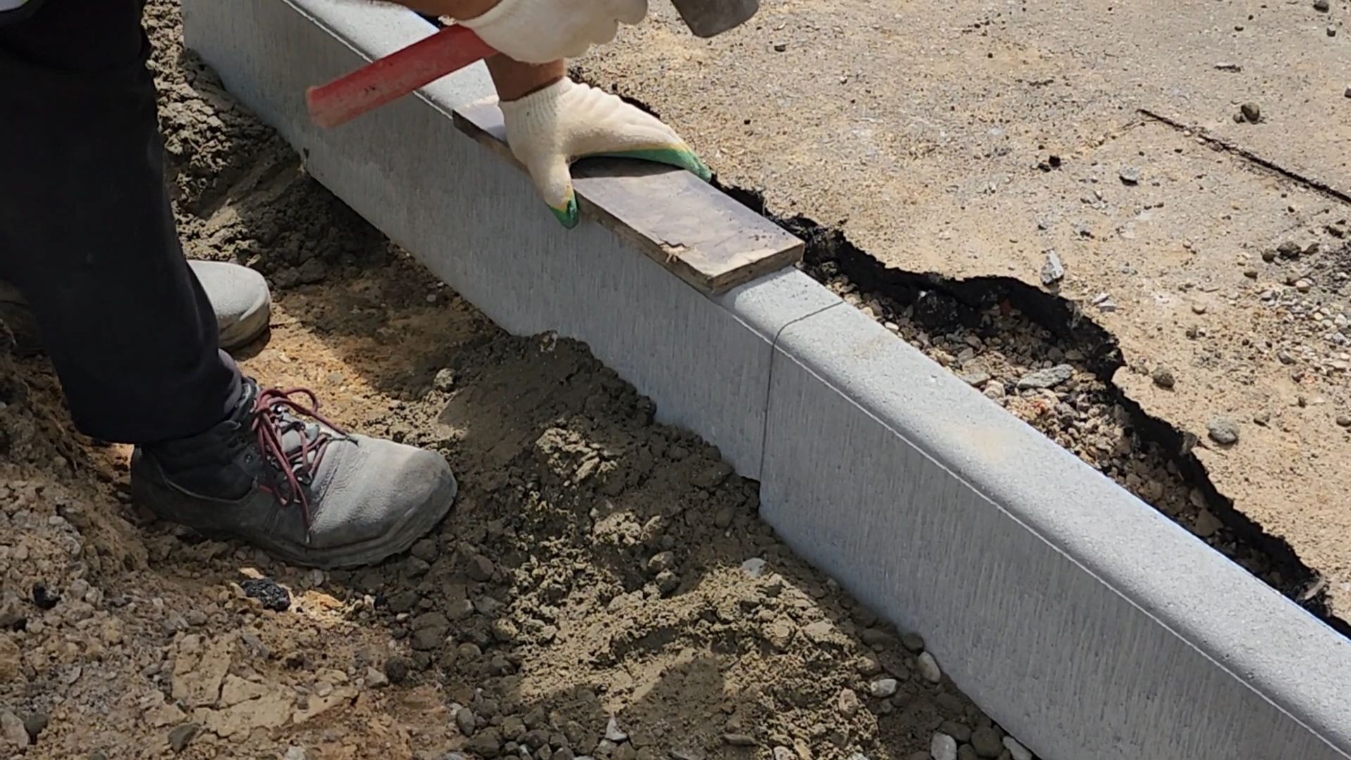 благоустройство, пушкинский городской округ, ивантеевка, благоустройство двора, бордюр, парковка,